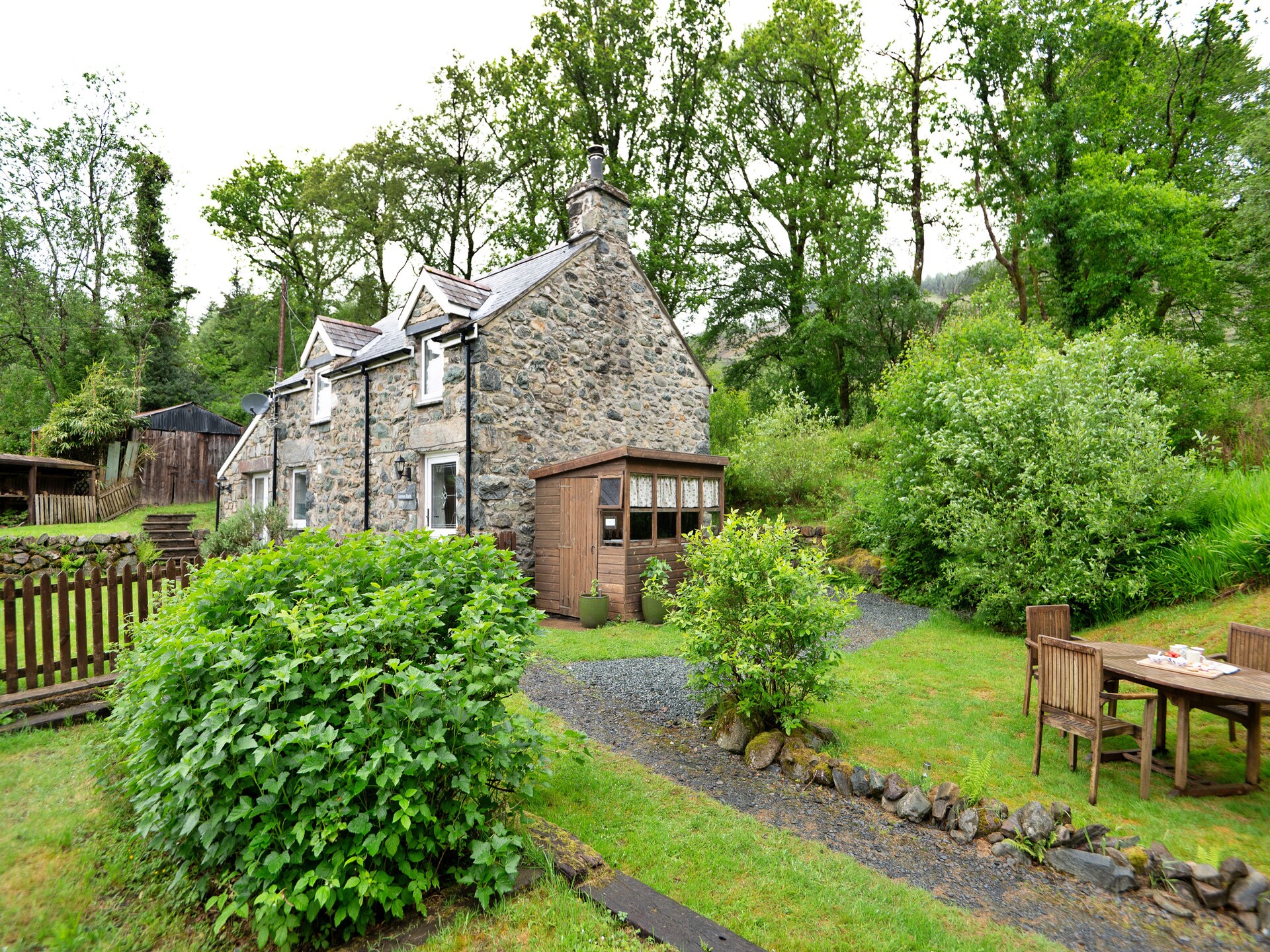 Stenen landhuis op landgoed Nannau bij Dolgellau, vlakbij Coed Y Brenin - foto 7