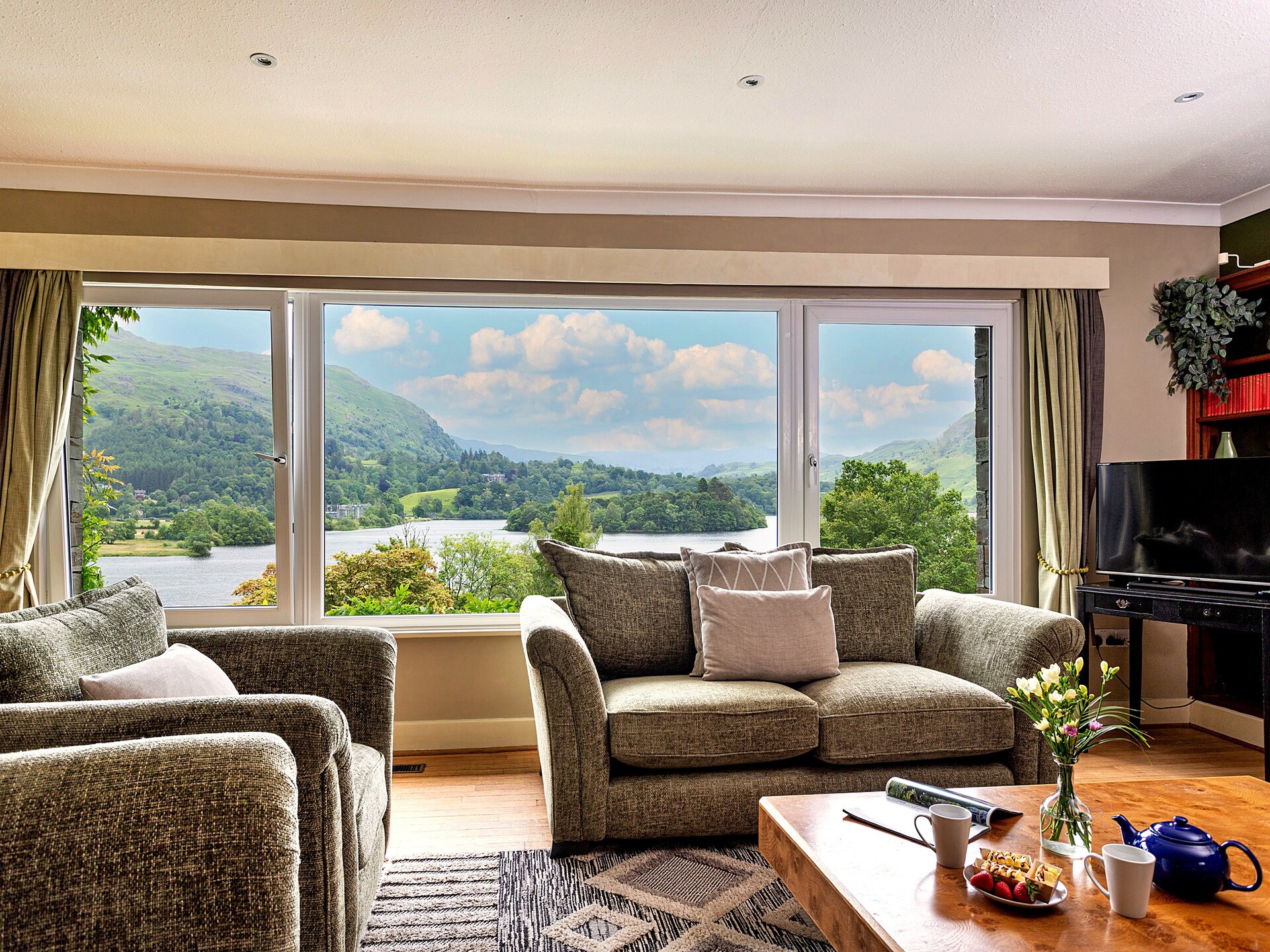 Unerigg: Ruim landhuis aan Grasmere Lake met privétoegang tot het water - foto 8