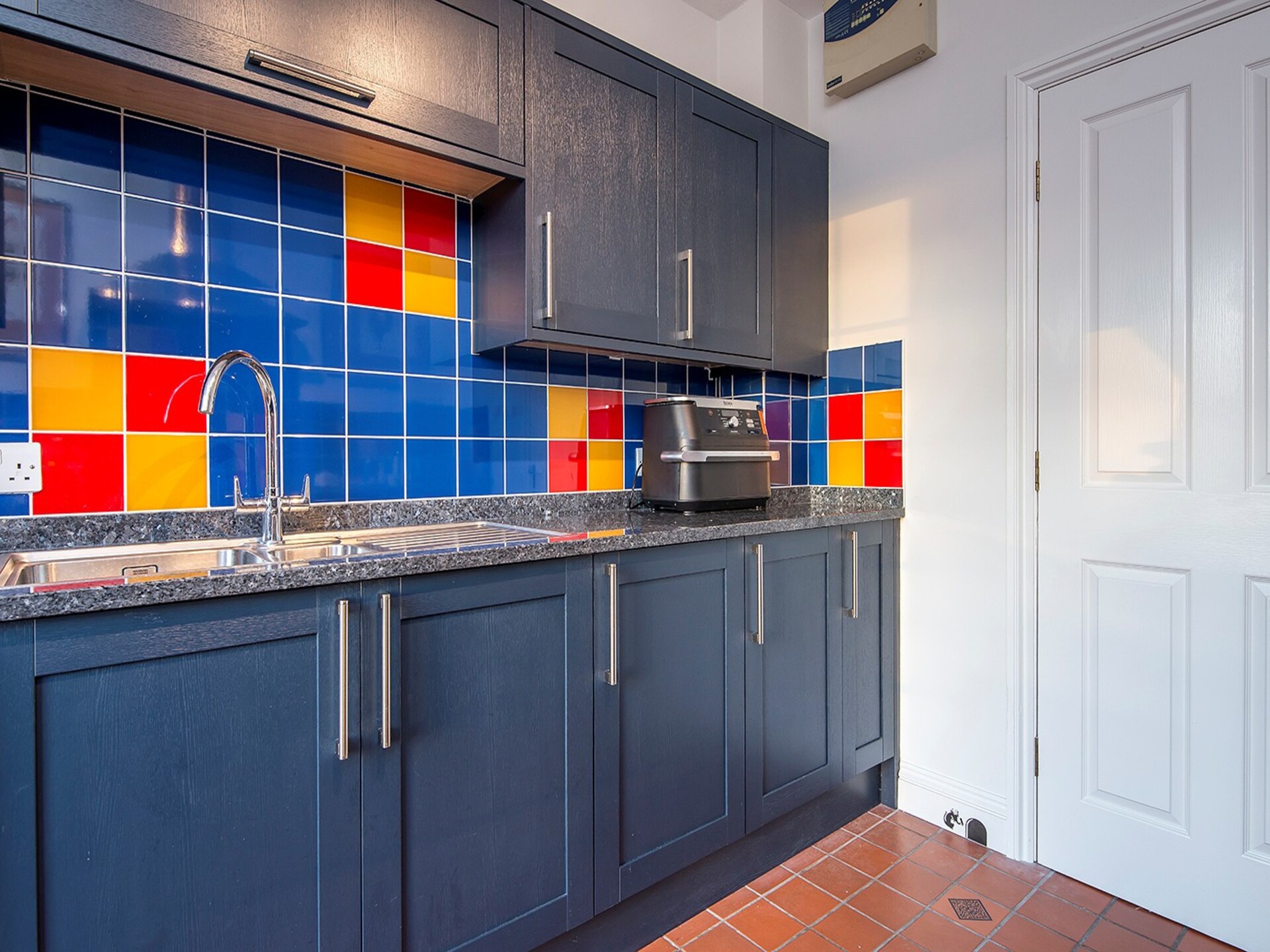 Luxe Georgisch landhuis met zwembad, sauna & privébioscoop voor 24 personen in Carmarthen - foto 16