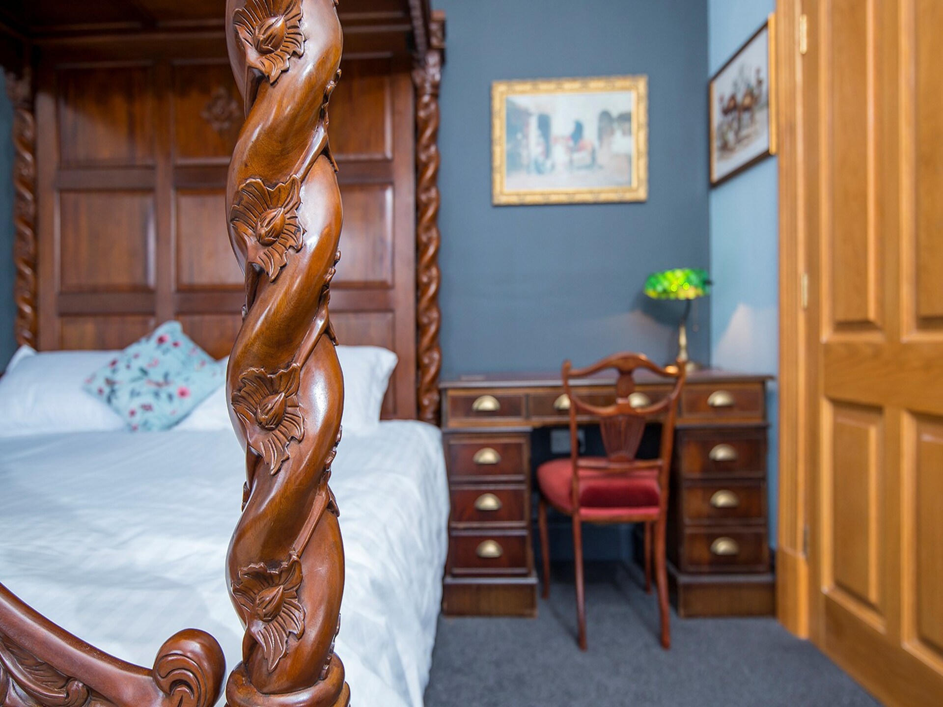 Luxe Georgisch landhuis met zwembad, sauna & privébioscoop voor 24 personen in Carmarthen - foto 31