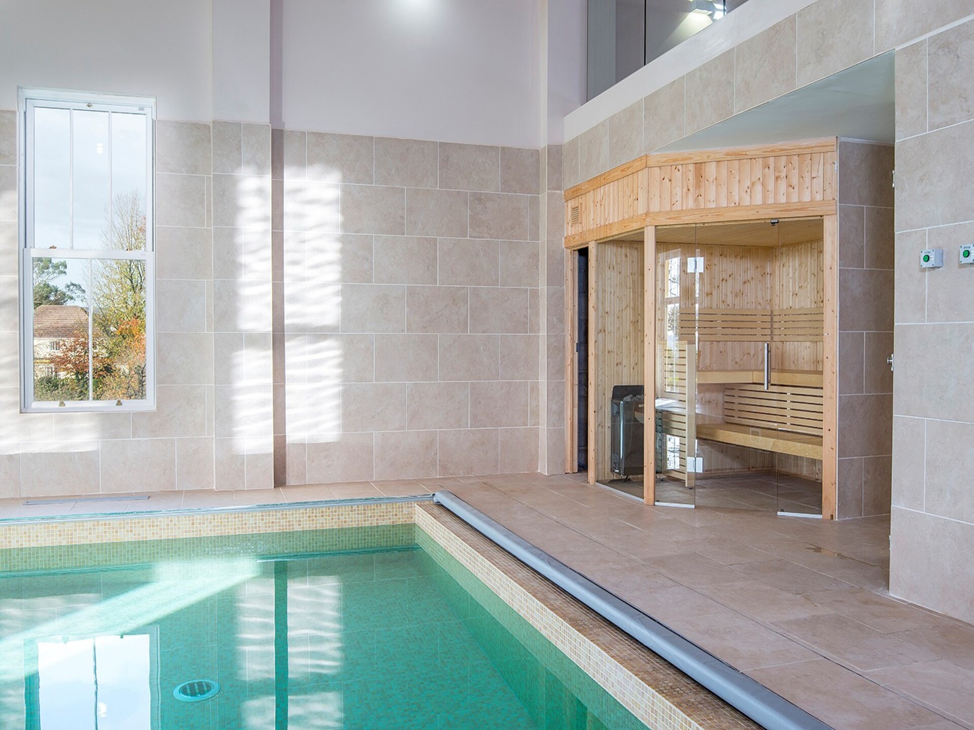 Luxe Georgisch landhuis met zwembad, sauna & privébioscoop voor 24 personen in Carmarthen - foto 7