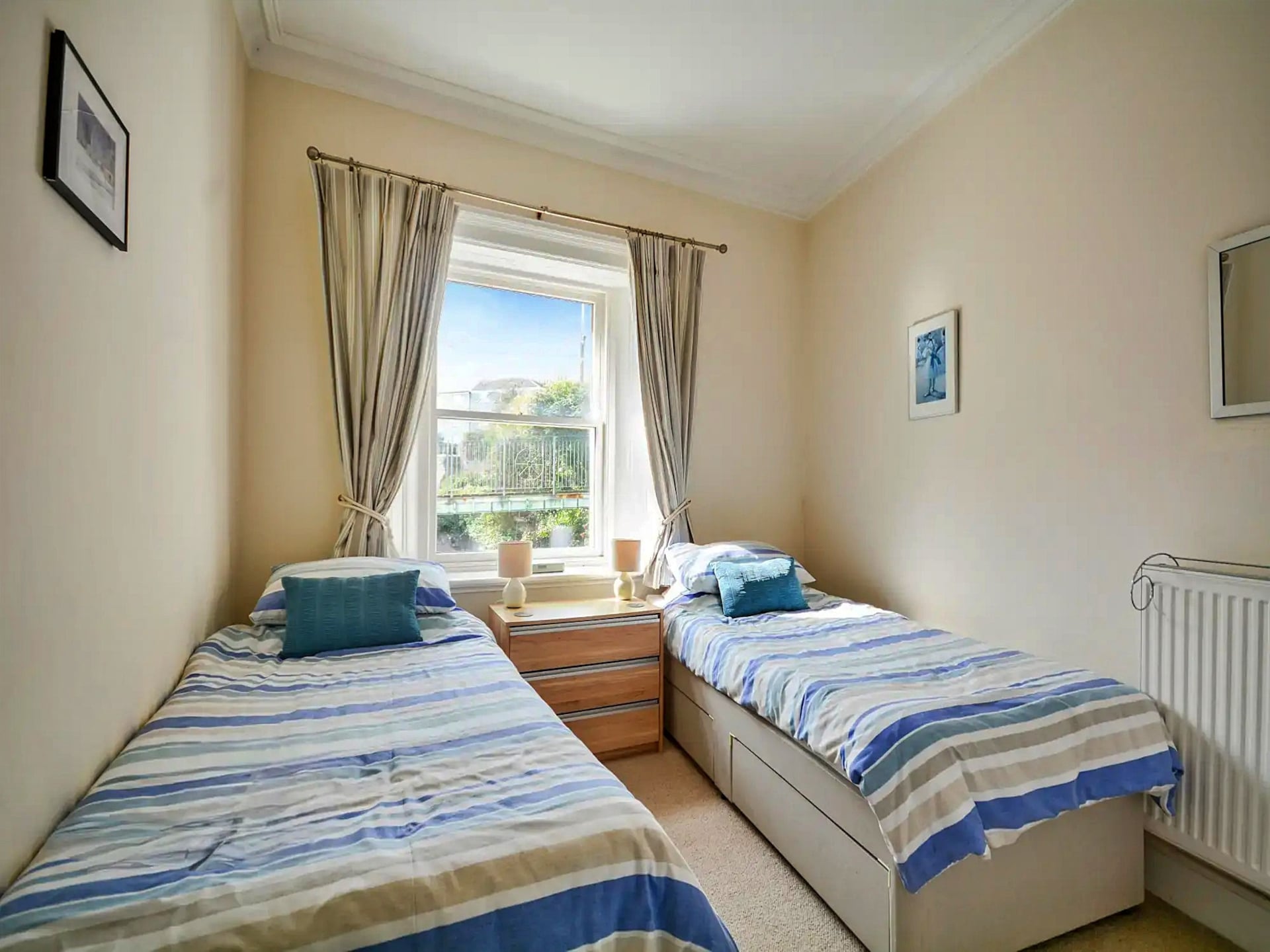 Op 500 m van het strand: Ruim landhuis Rock House in Kingsand - foto 11