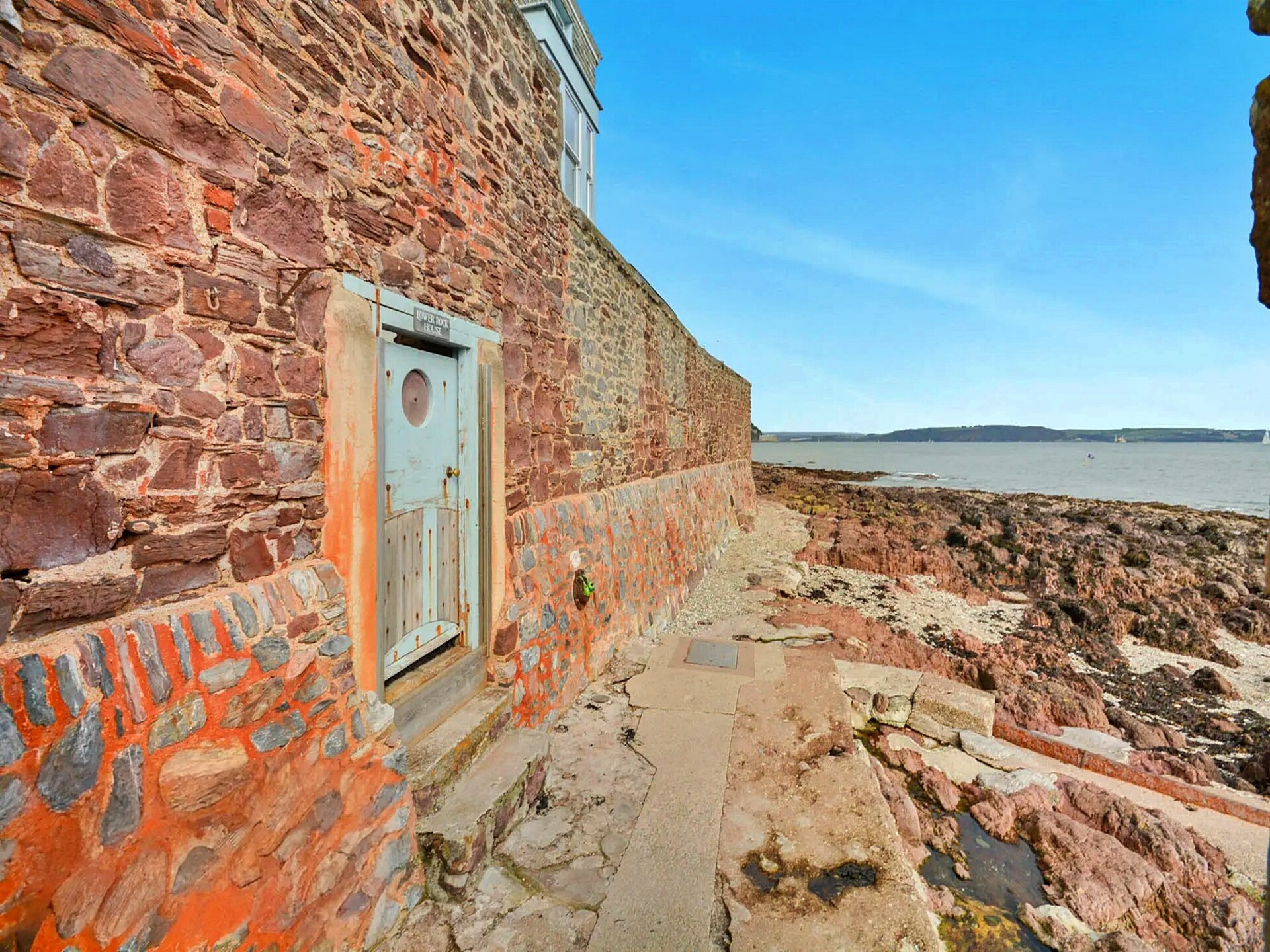Op 500 m van het strand: Ruim landhuis Rock House in Kingsand - foto 21