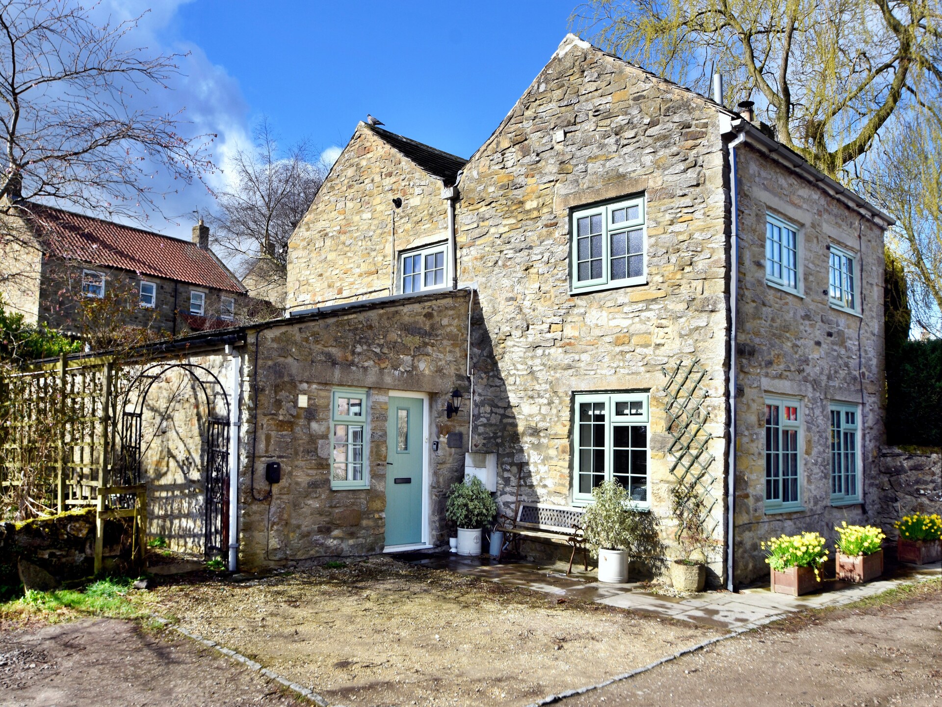 Vrijstaand landhuis aan de voet van de Yorkshire Dales met privé-hot tub - foto 1