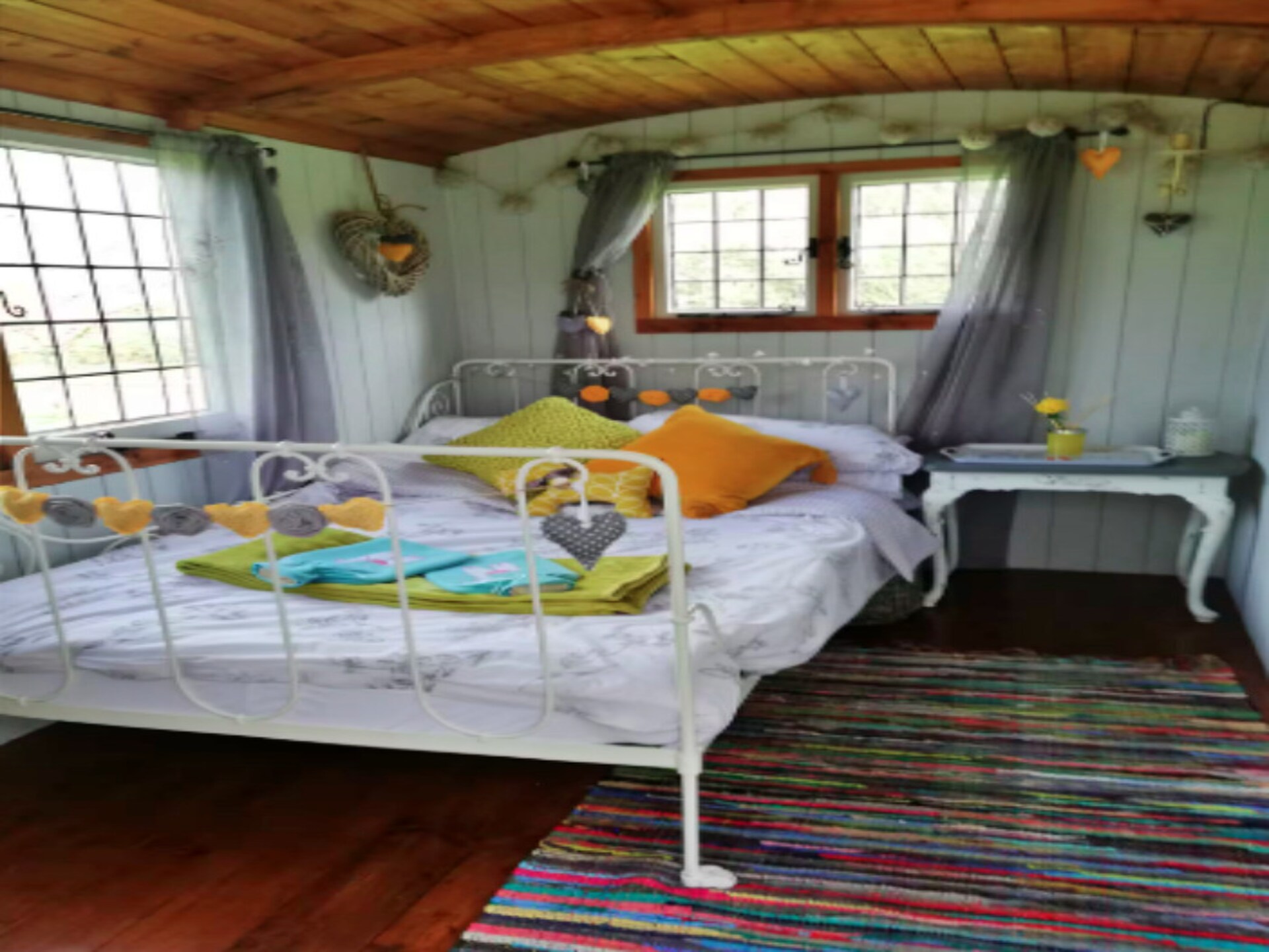 Romantische Shepherd's Hut voor 4 op Hilltop Farm bij Romsey en New Forest - foto 12