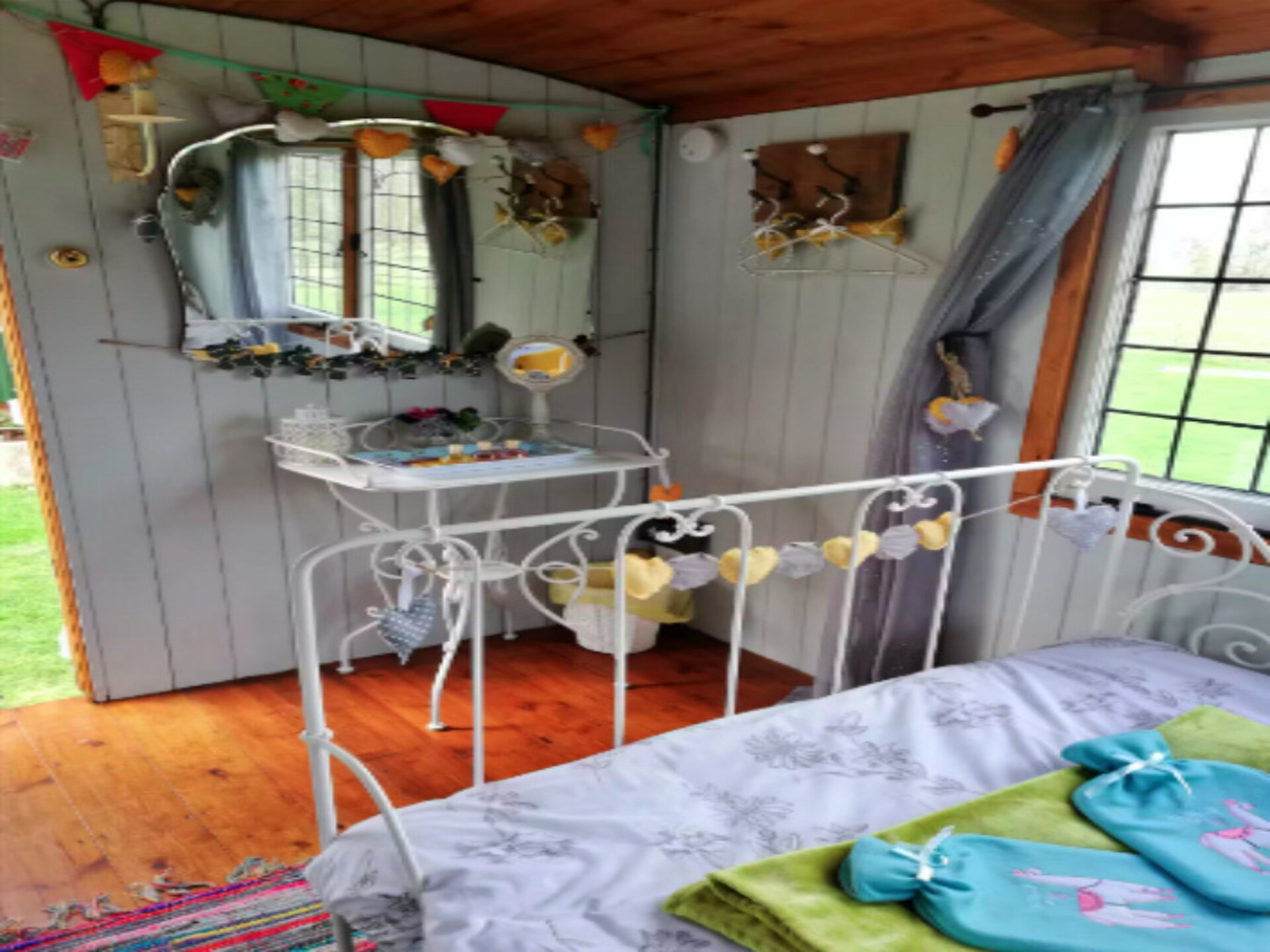 Romantische Shepherd's Hut voor 4 op Hilltop Farm bij Romsey en New Forest - foto 13