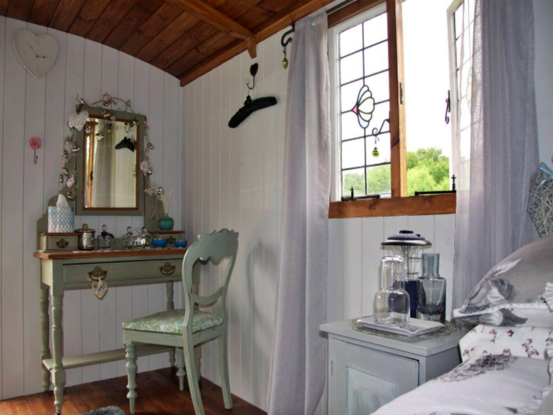 Romantische Shepherd's Hut voor 4 op Hilltop Farm bij Romsey en New Forest - foto 9