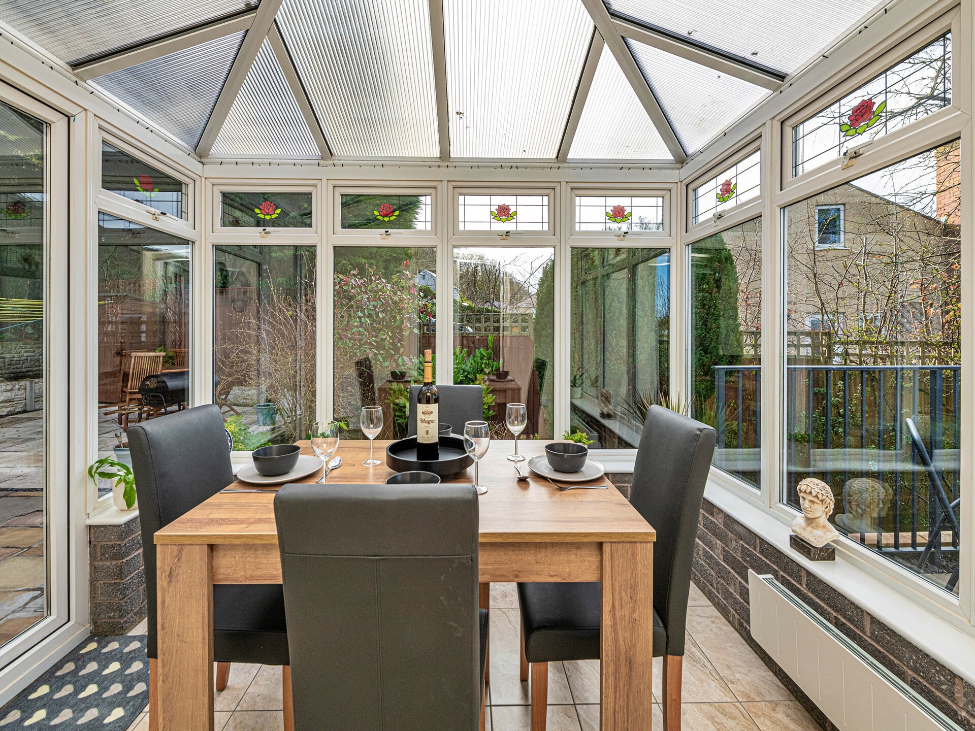 Bungalow met hottub, tuin en uitzicht op de bergen bij Dyserth - foto 6