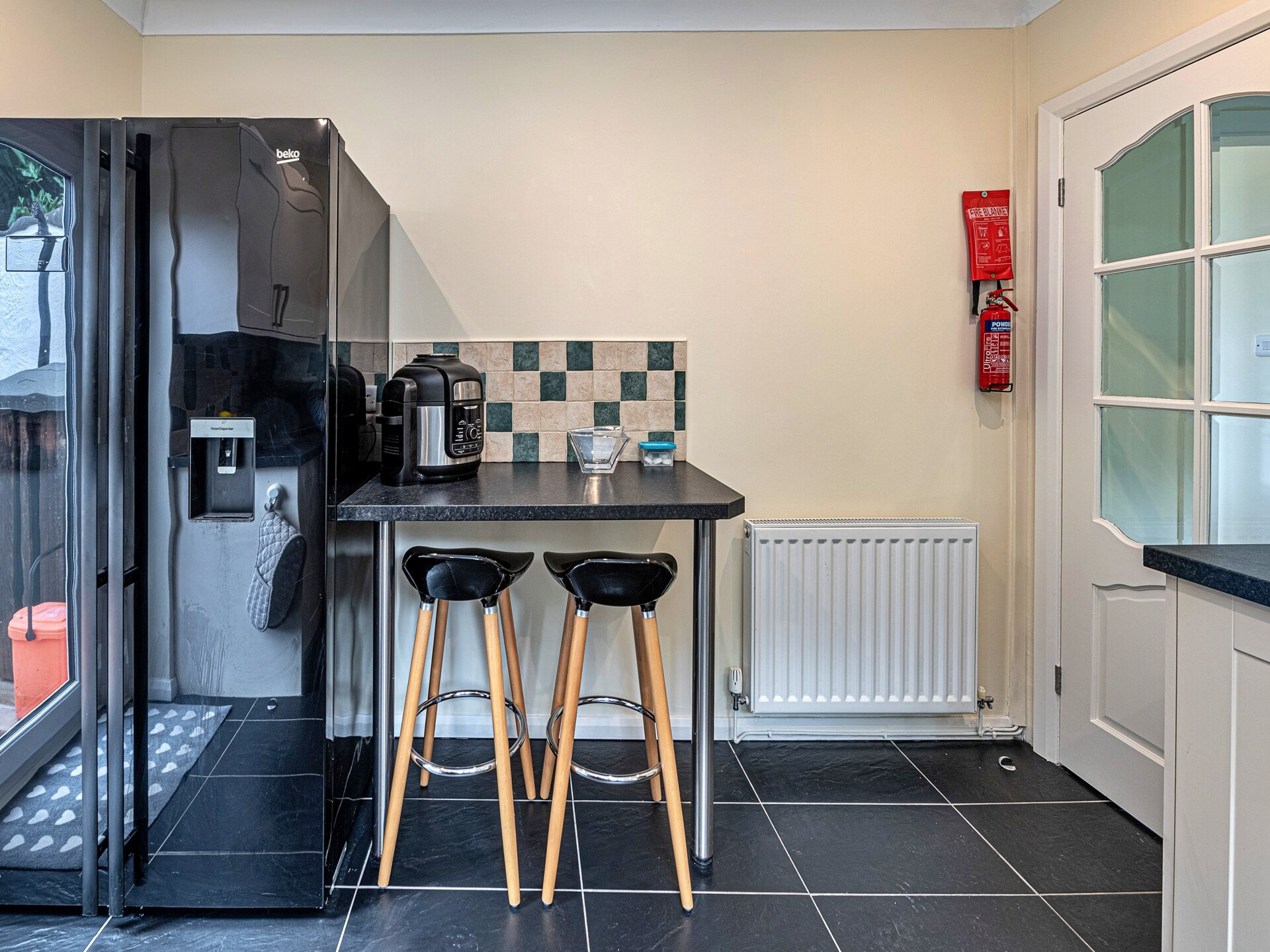 Bungalow met hottub, tuin en uitzicht op de bergen bij Dyserth - foto 18