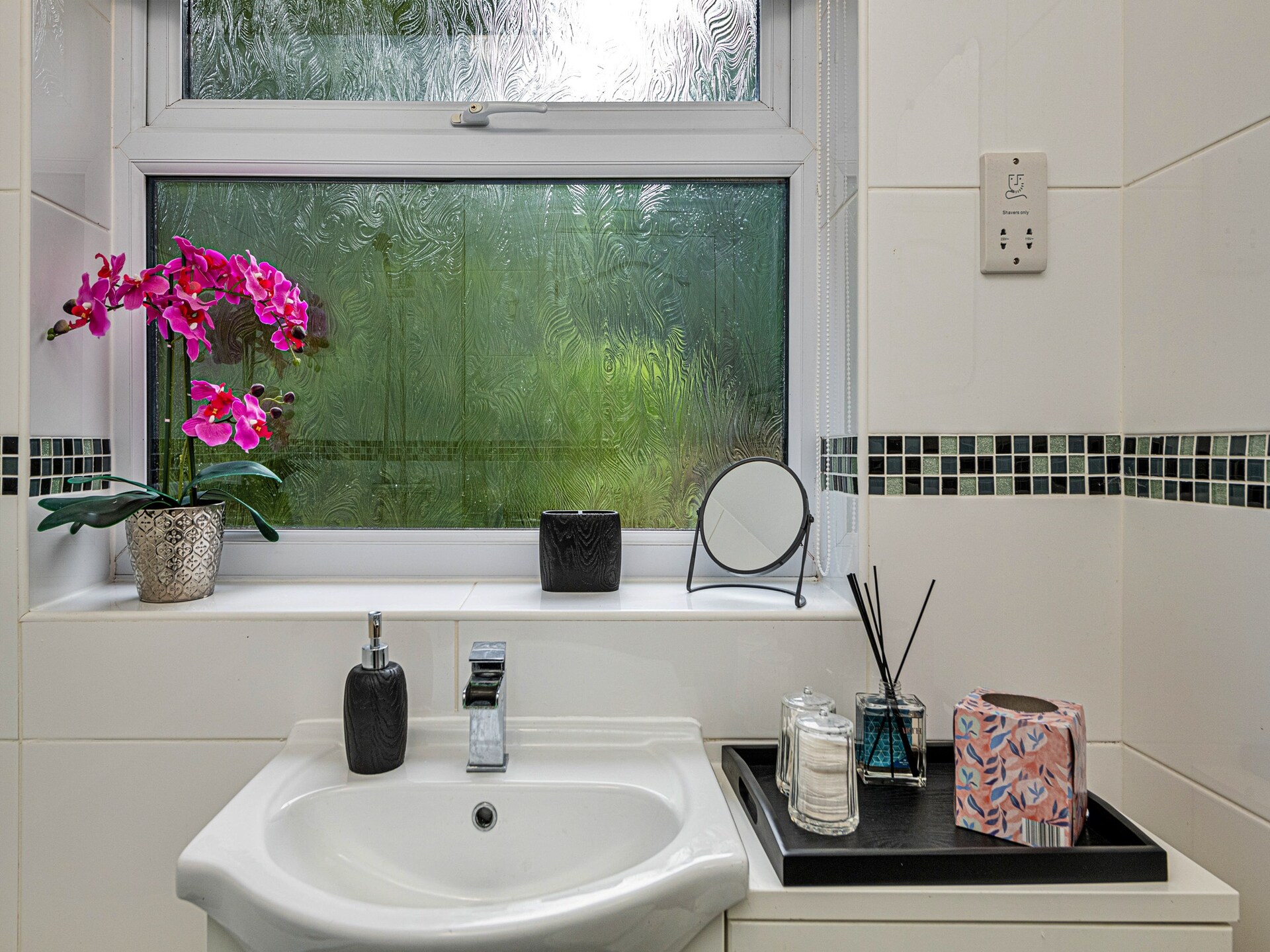 Bungalow met hottub, tuin en uitzicht op de bergen bij Dyserth - foto 27