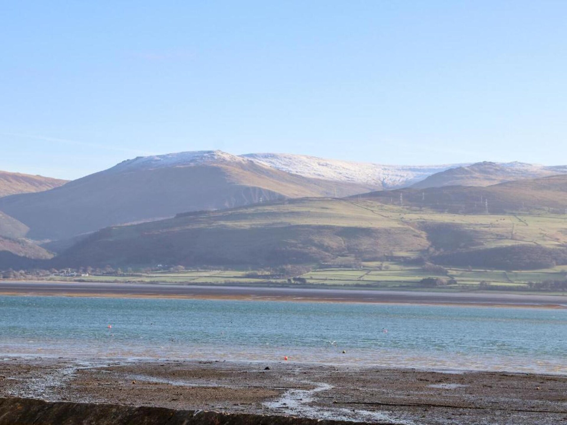 Luxe appartement aan zee in hartje Beaumaris, vlakbij kasteel en Snowdonia - foto 30