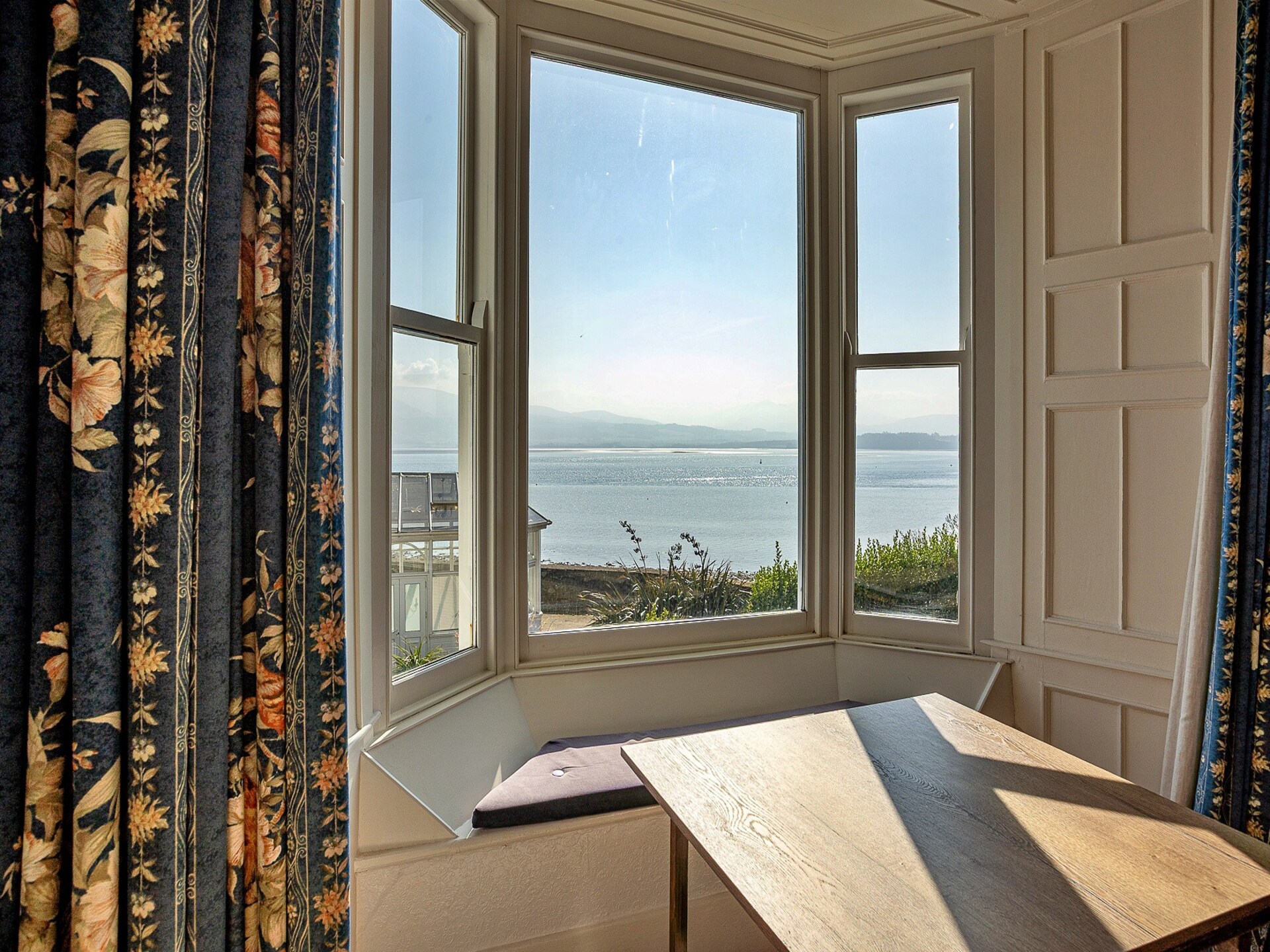 Waters Edge: Luxe kustappartement in Beaumaris met weids uitzicht op zee - foto 38
