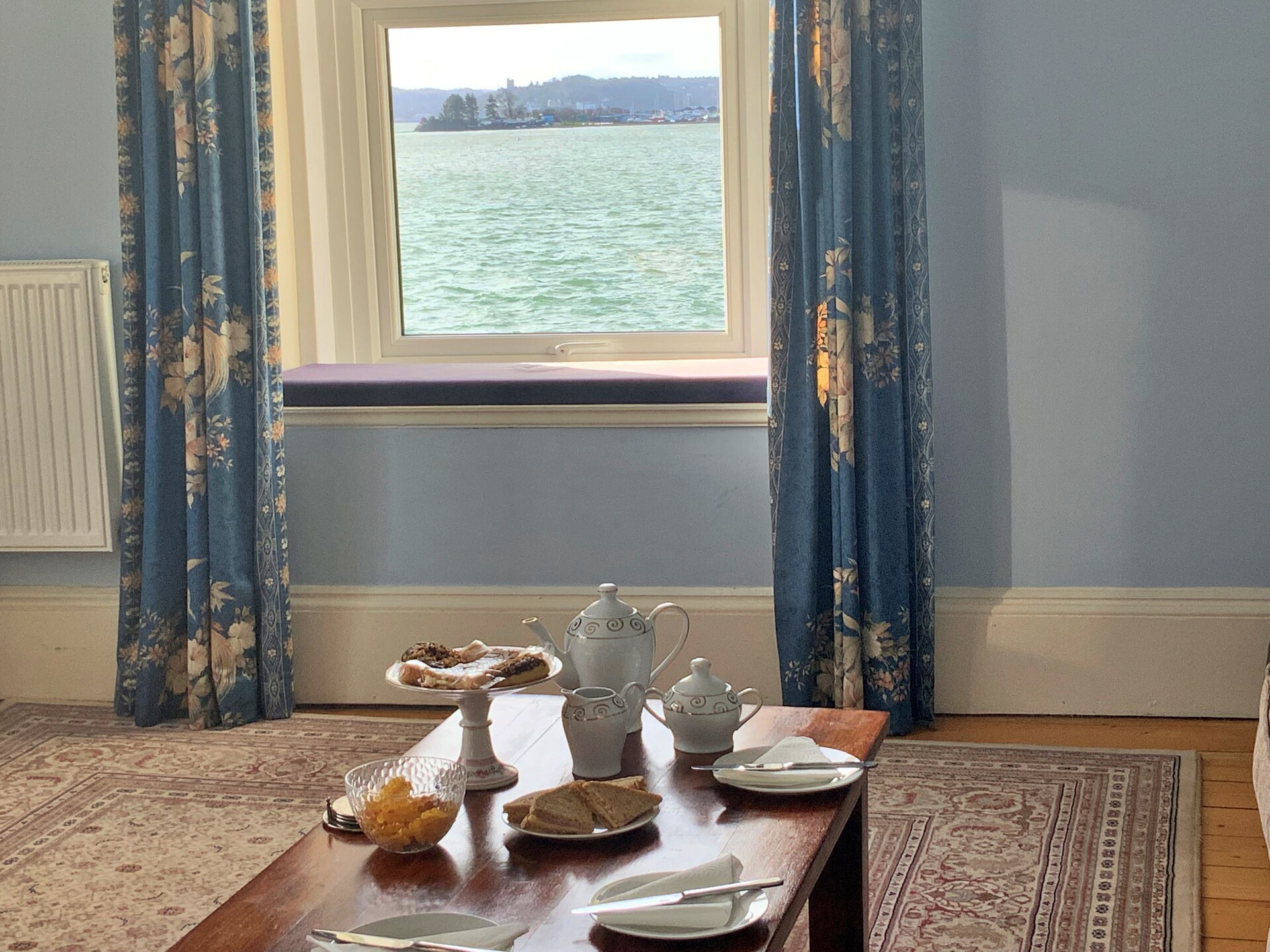 Waters Edge: Luxe kustappartement in Beaumaris met weids uitzicht op zee - foto 37