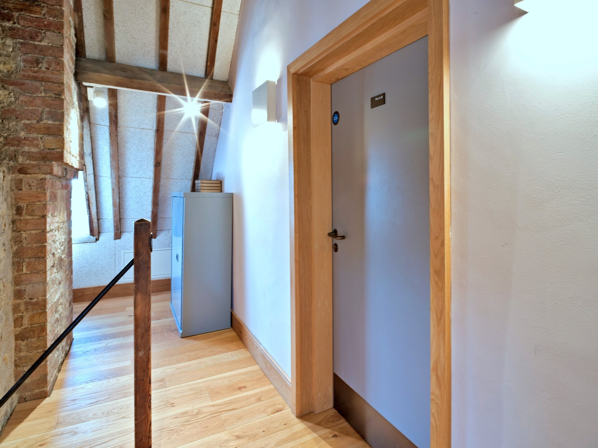 Sfeervol loftappartement in historisch stadhuis aan het marktplein - foto 14