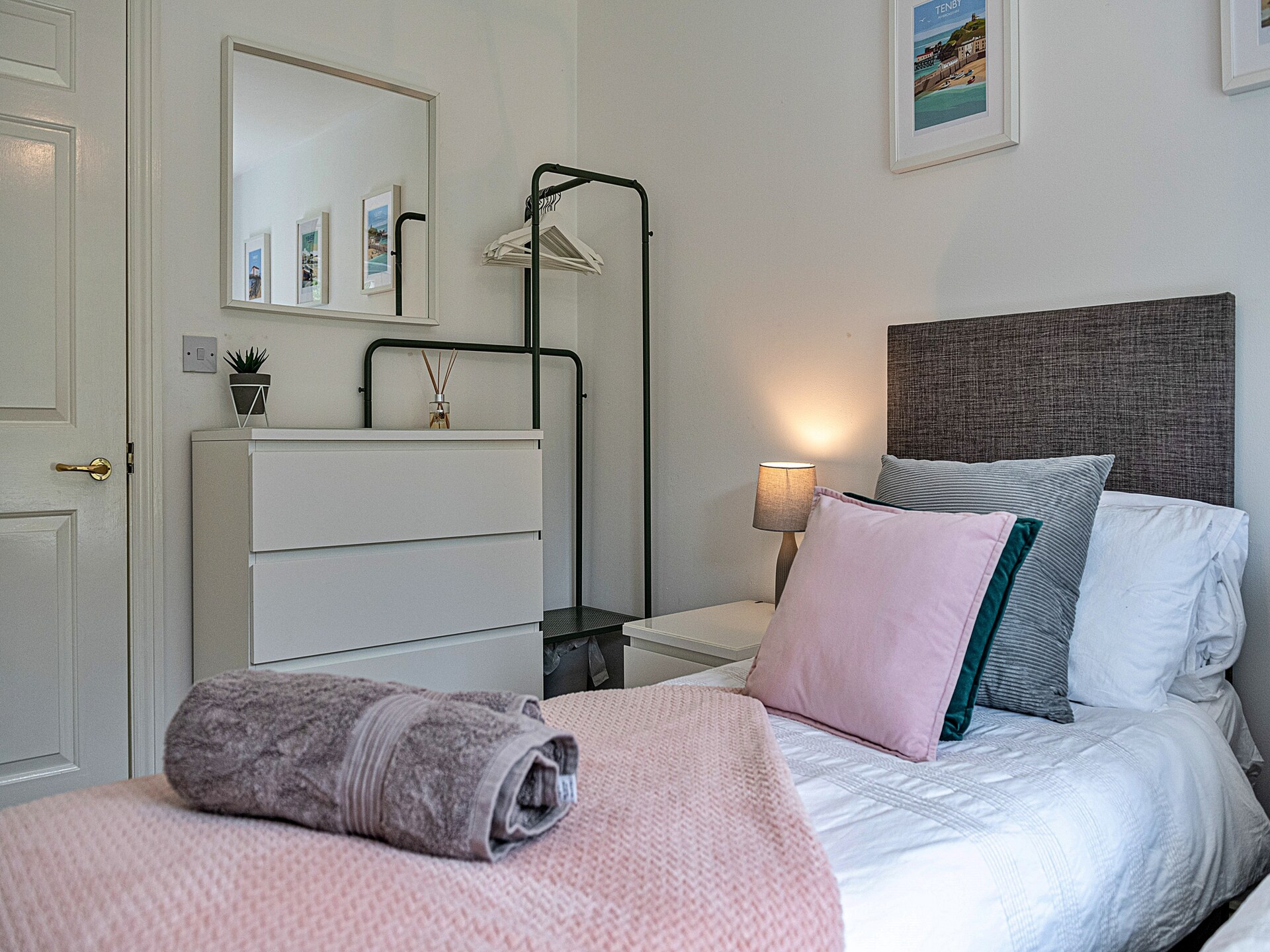 Licht appartement met balkon en zeezicht nabij South Beach in Tenby - foto 17