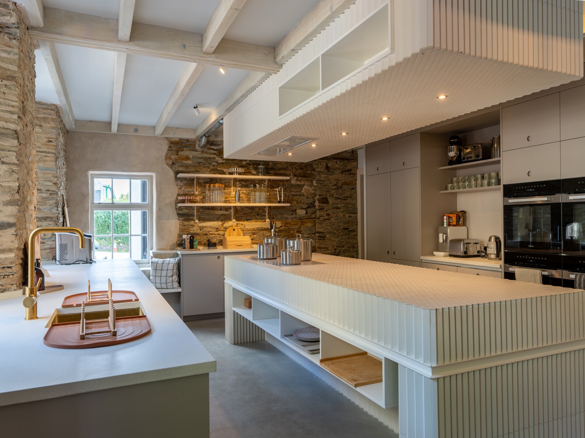Luxe groepsverblijf ARC Padstow: 12 suites, tuinkamers & hottub vlakbij strand - foto 17