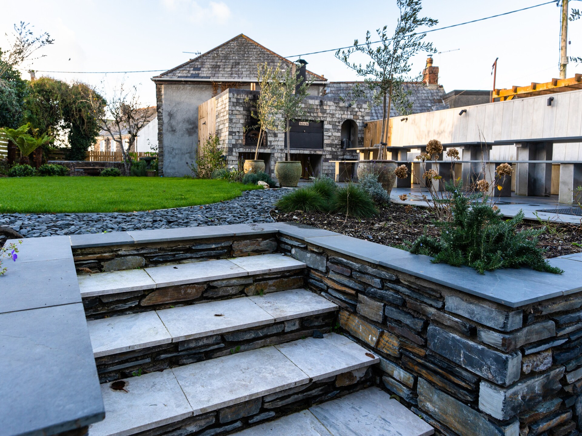Luxe groepsverblijf ARC Padstow: 12 suites, tuinkamers & hottub vlakbij strand - foto 46