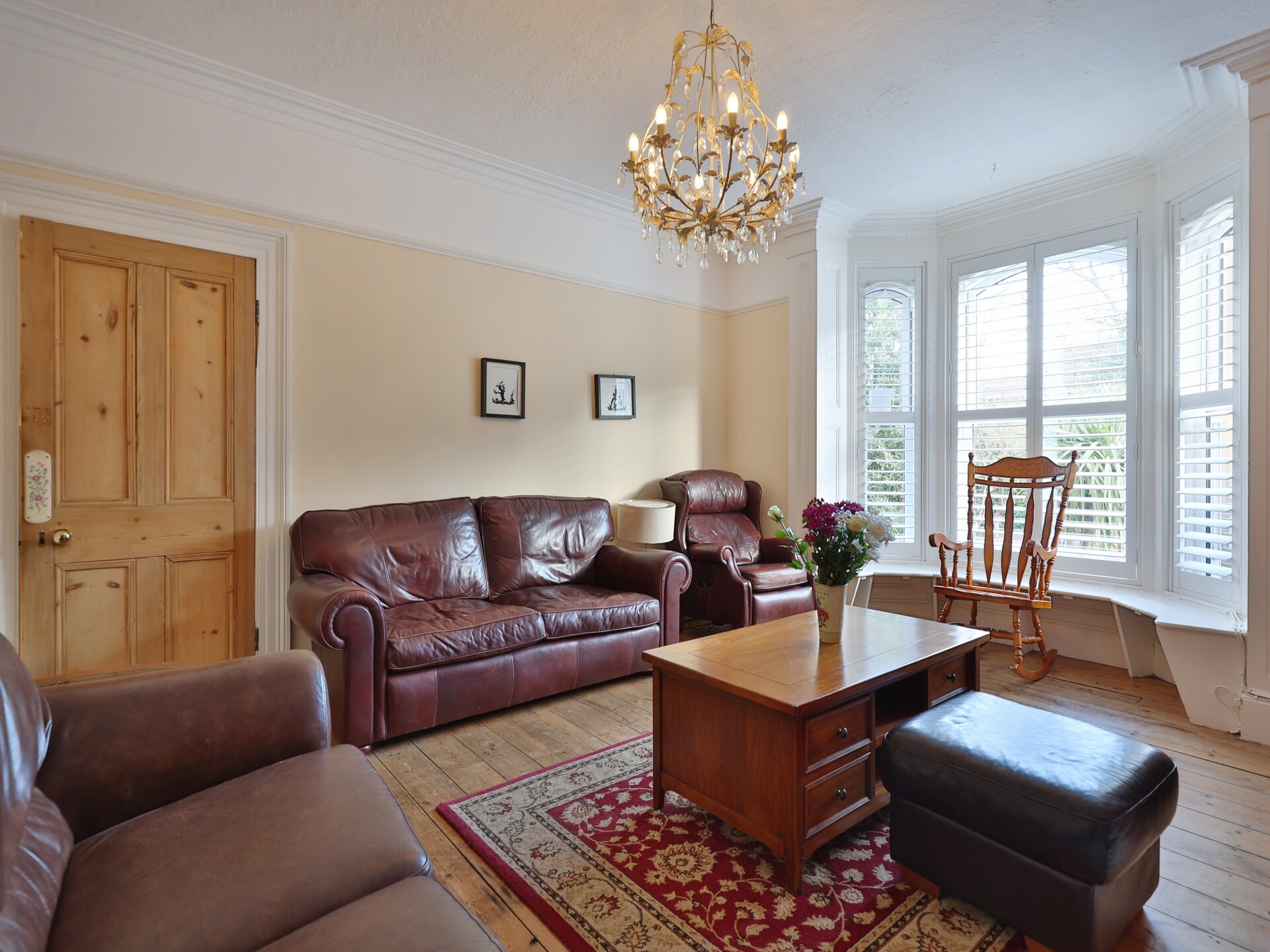 Ruim 5-slaapkamer vakantiehuis in het hart van Whitby, vlakbij zee - foto 2