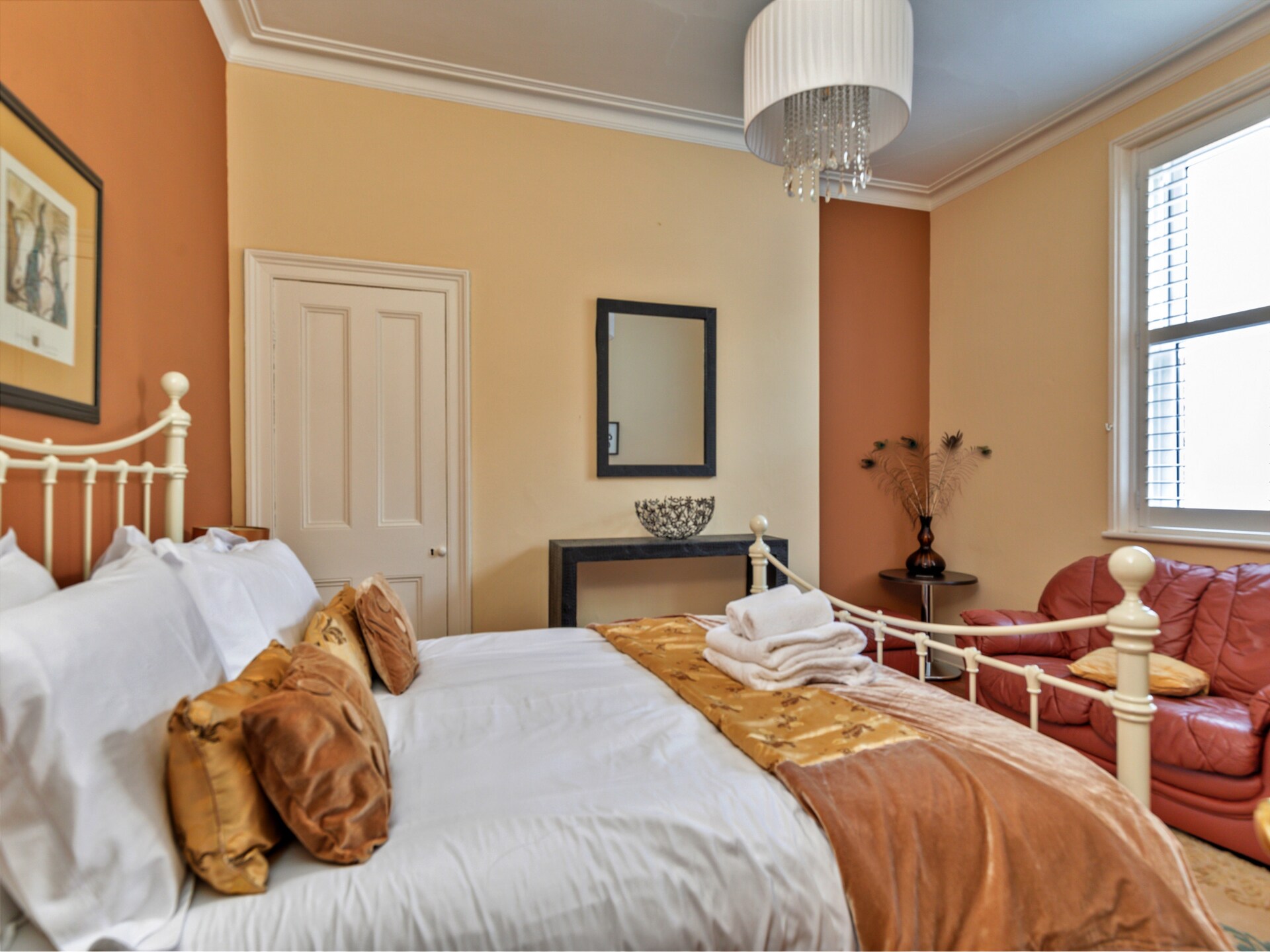 Ruim 5-slaapkamer vakantiehuis in het hart van Whitby, vlakbij zee - foto 17