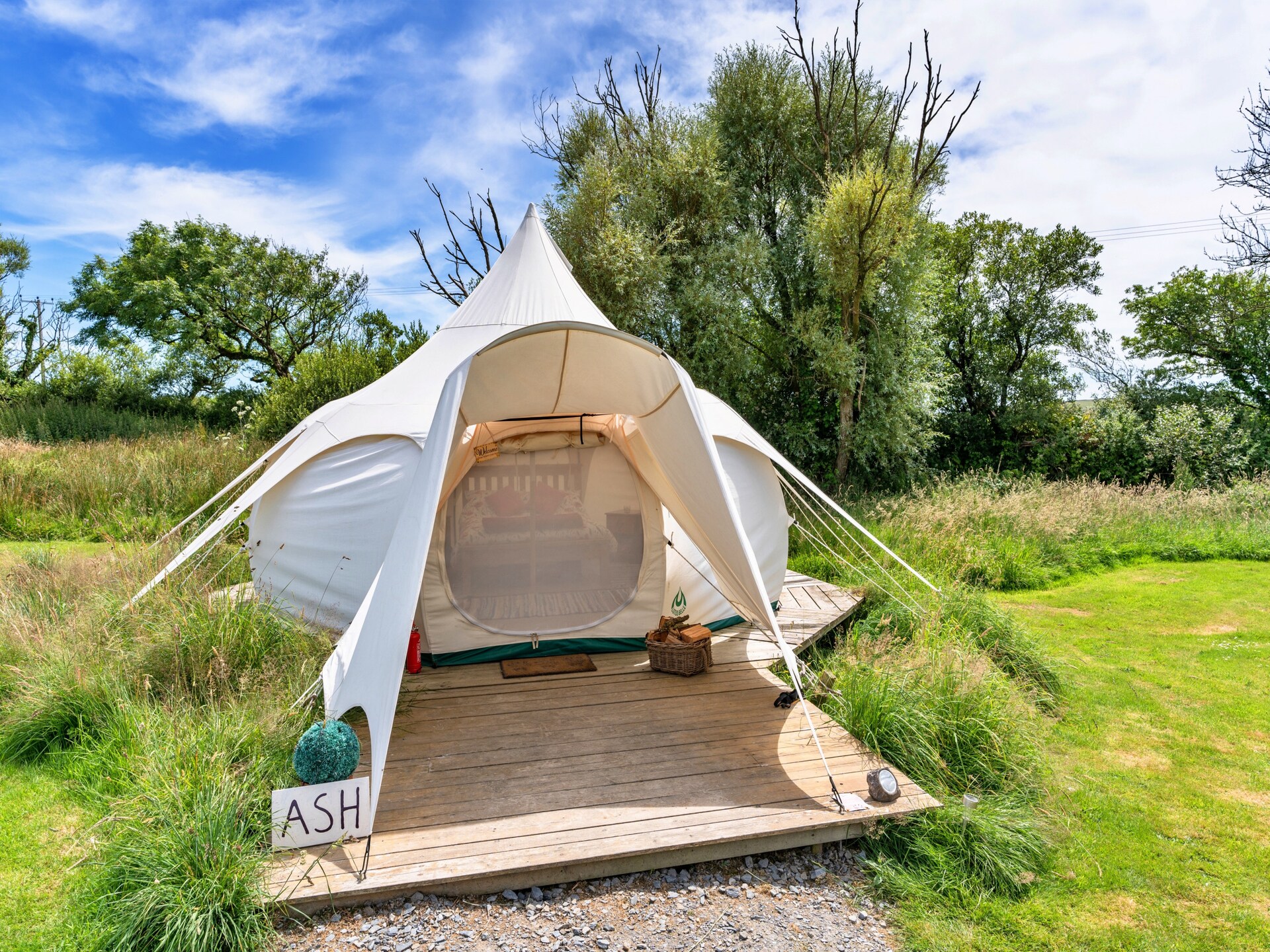 Ash Lotus Belle Tent: Glamping op een boerderij in Noord-Devon - foto 1