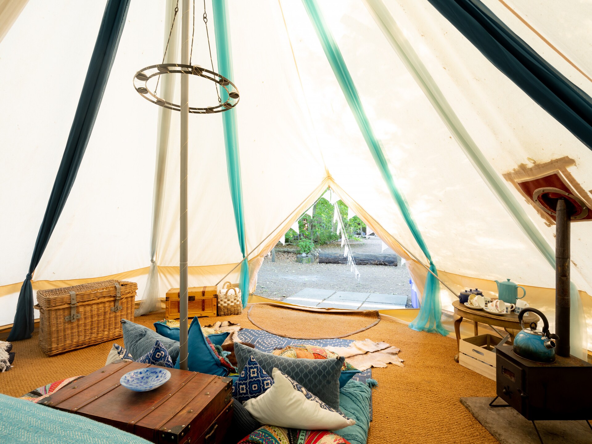 Magische Bell Tent in privébos bij Newbury – 6 personen - foto 9
