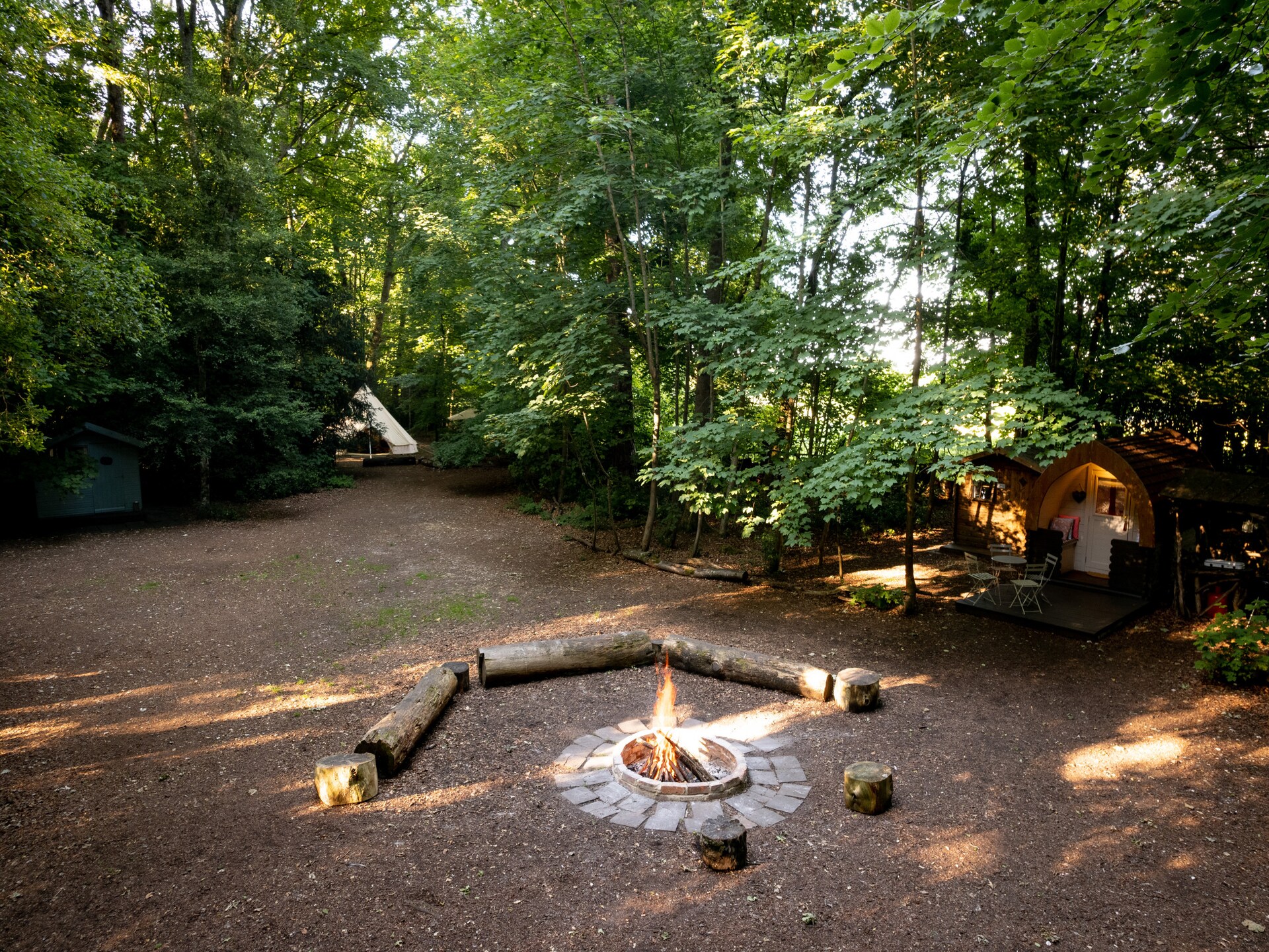 Magische Bell Tent in privébos bij Newbury – 6 personen - foto 17