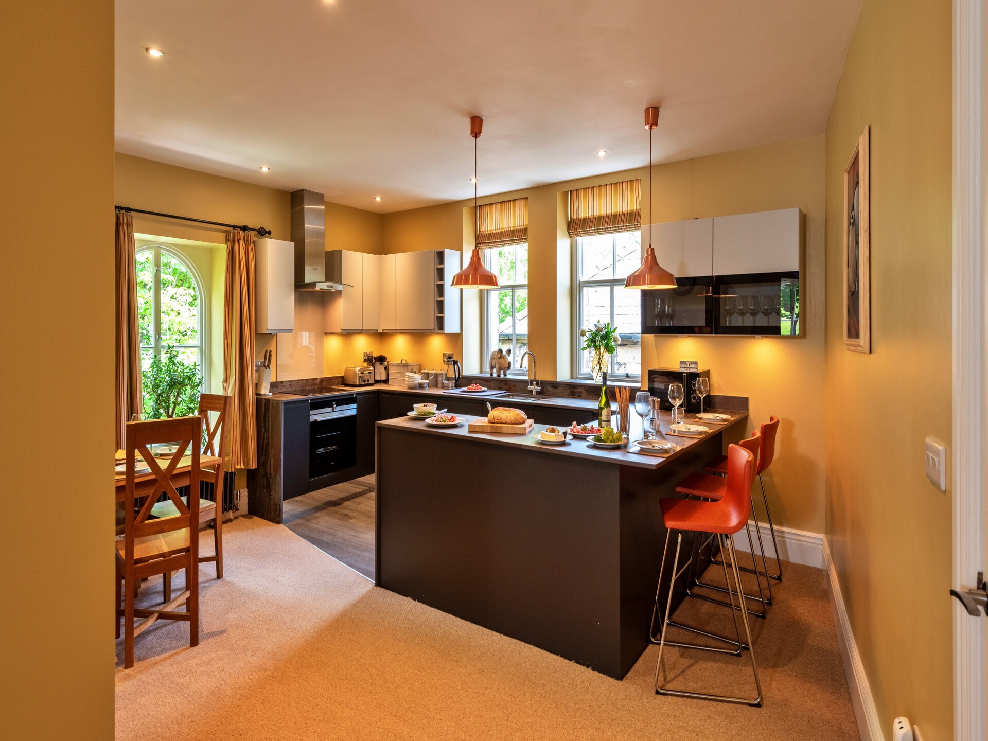 Luxe duplex appartement in monumentaal Victoriaans pand aan de golfbaan - foto 2