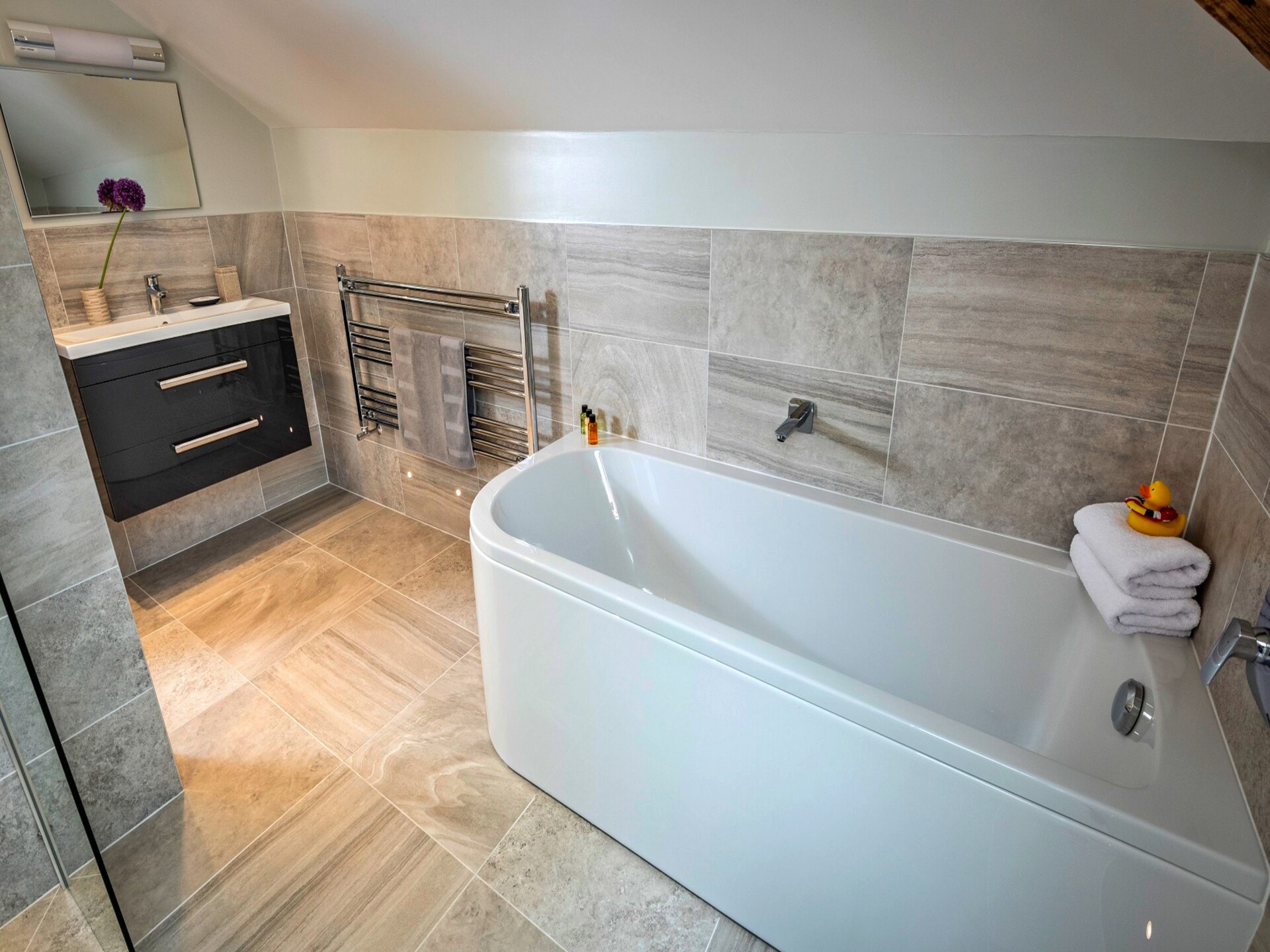 Luxe duplex appartement in monumentaal Victoriaans pand aan de golfbaan - foto 16