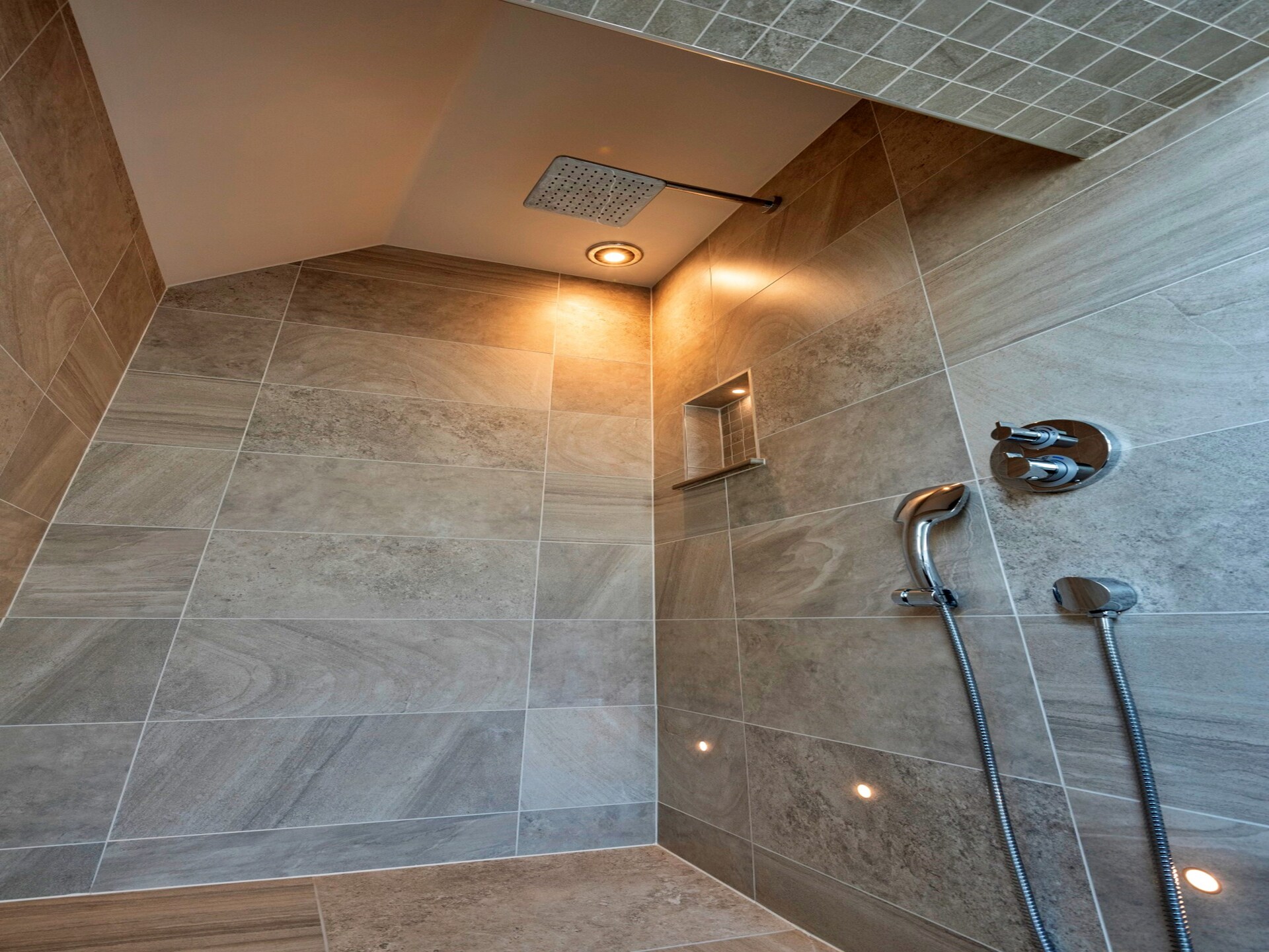 Luxe duplex appartement in monumentaal Victoriaans pand aan de golfbaan - foto 14