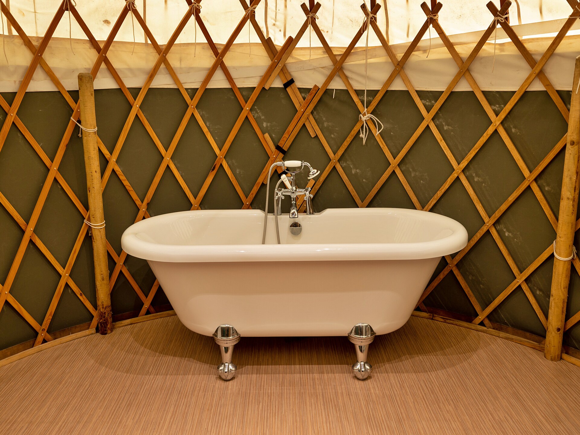 Romantische yurt met hot tub en uitzicht op Gleneagles - foto 12