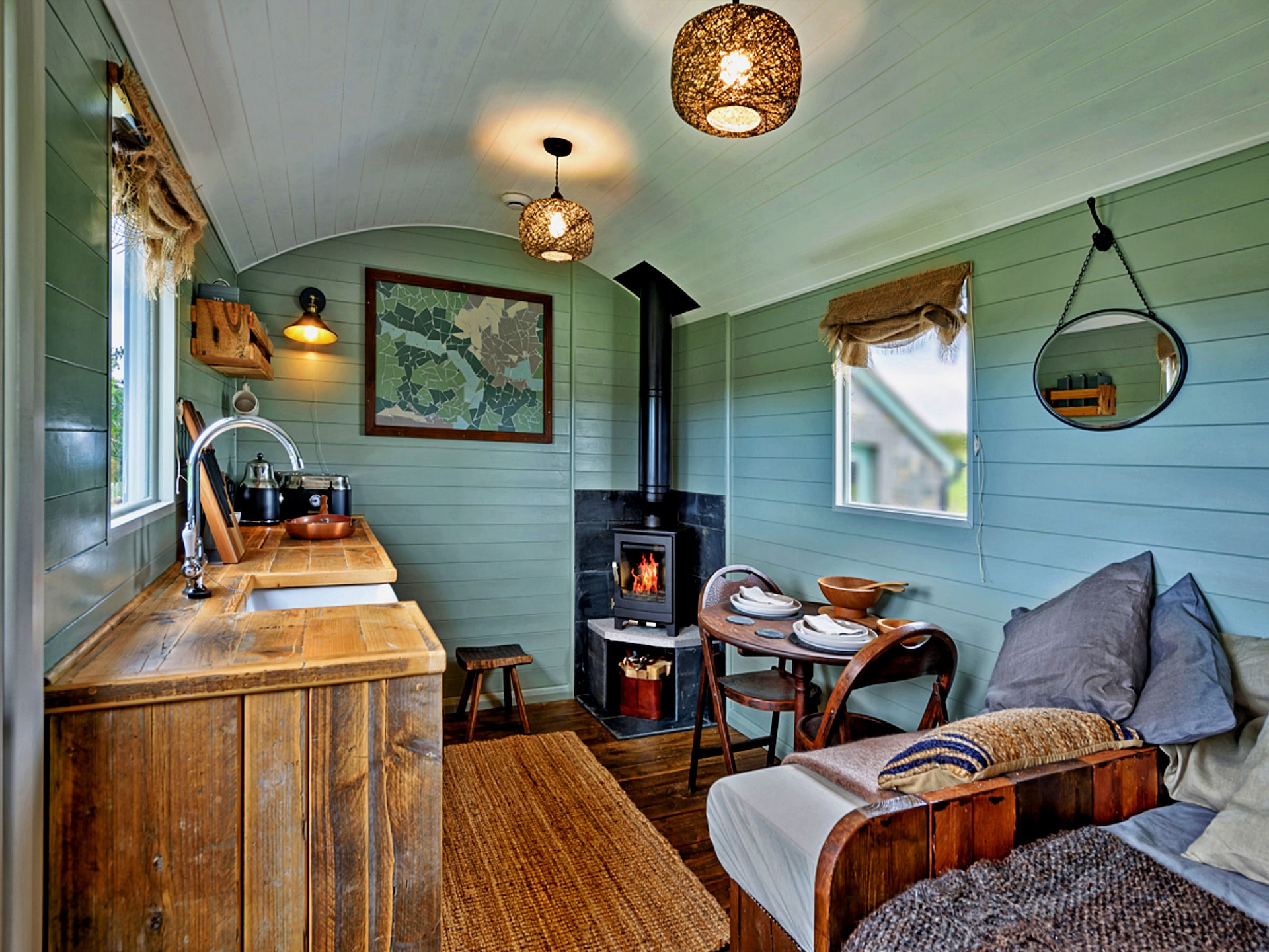Sfeervol chalet 'Joan' Shepherds Hut in Pwllheli - foto 8