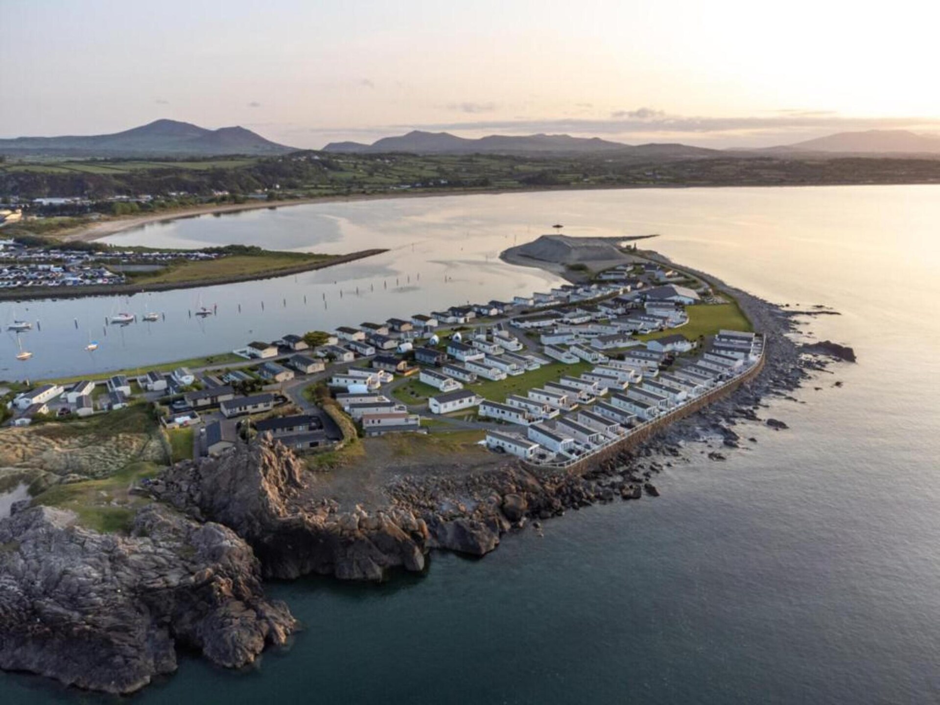 Idyllische herdershut met uitzicht op Yr Eifl bij Pwllheli - foto 14