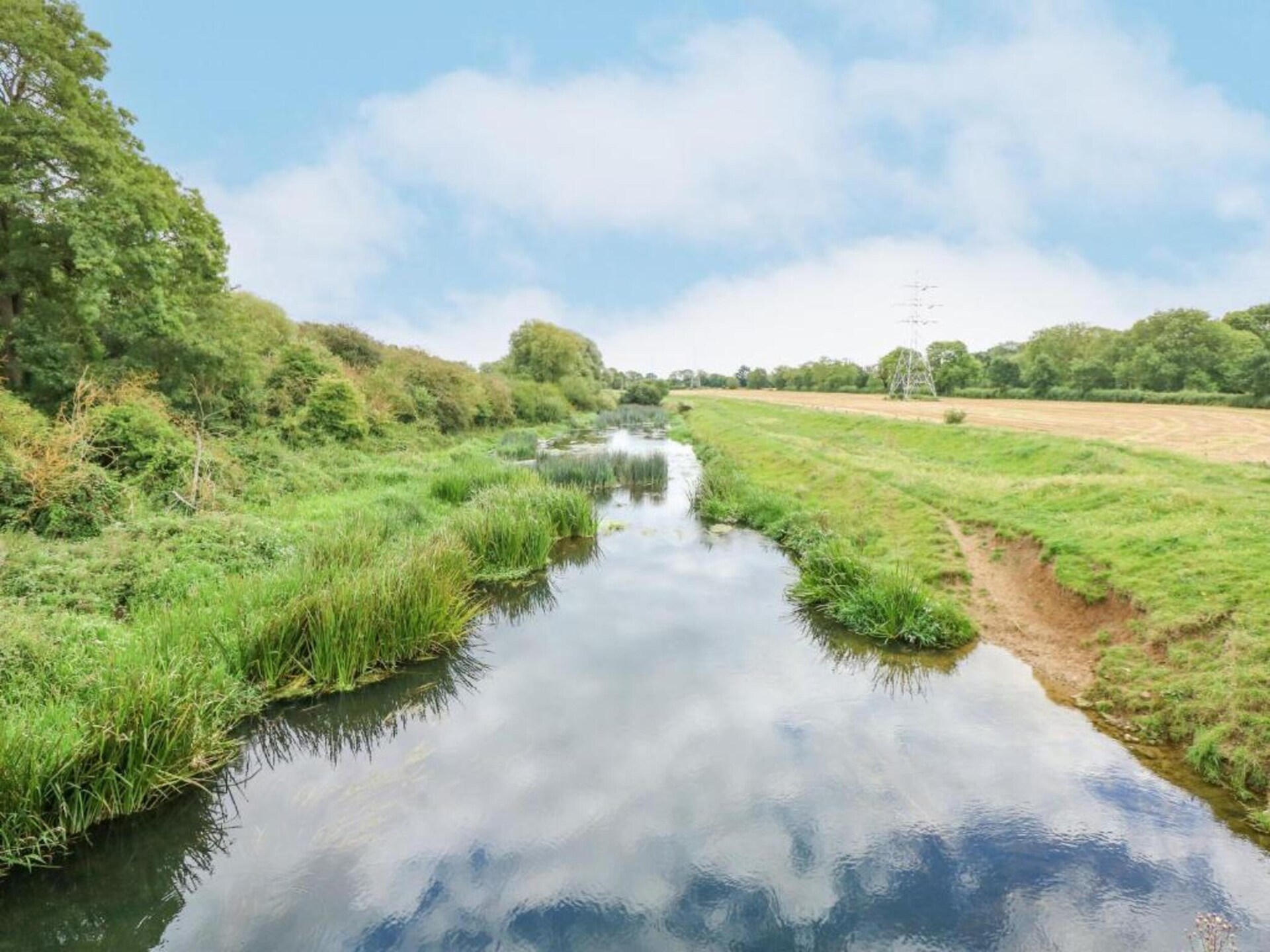 Knus vrijstaand huisje voor 2 aan de golfbaan bij Stamford - foto 33
