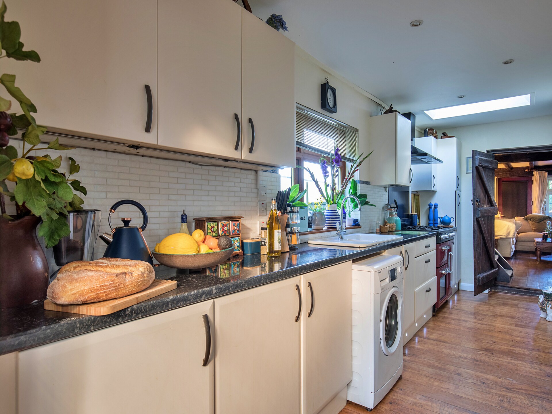 Eclectisch landhuis nabij Londen met serre en weelderige tuin in Dormansland - foto 16