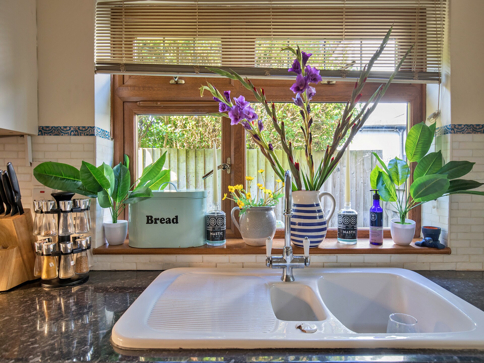 Eclectisch landhuis nabij Londen met serre en weelderige tuin in Dormansland - foto 15