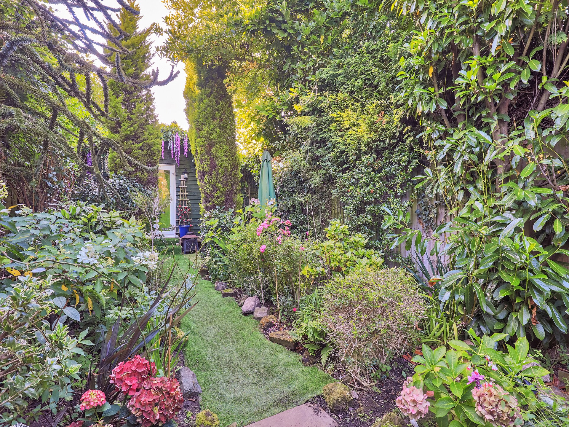 Eclectisch landhuis nabij Londen met serre en weelderige tuin in Dormansland - foto 22