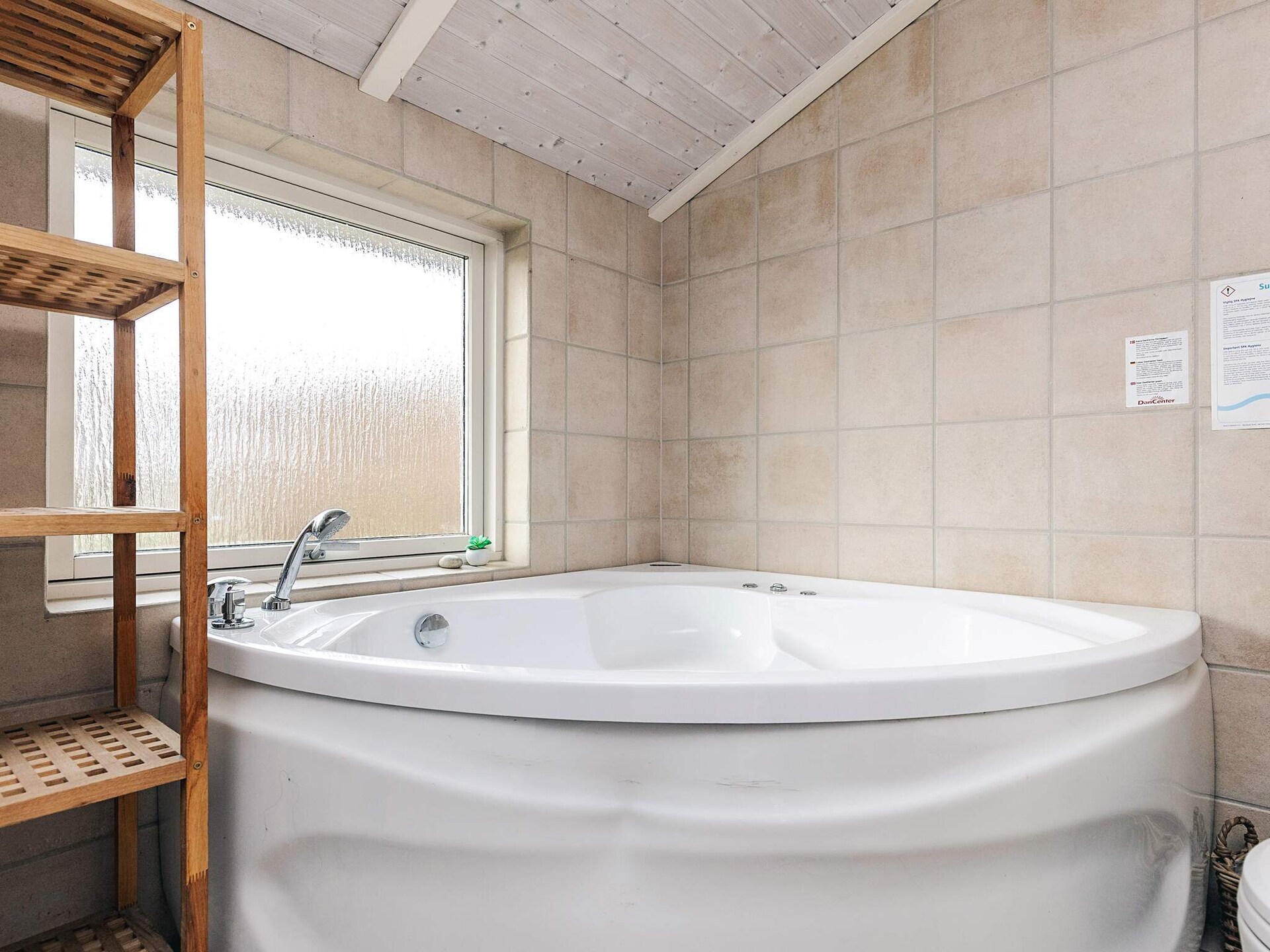 Op 500 m van zee: gezellig vakantiehuis in Nakskov met sauna en whirlpool - foto 18