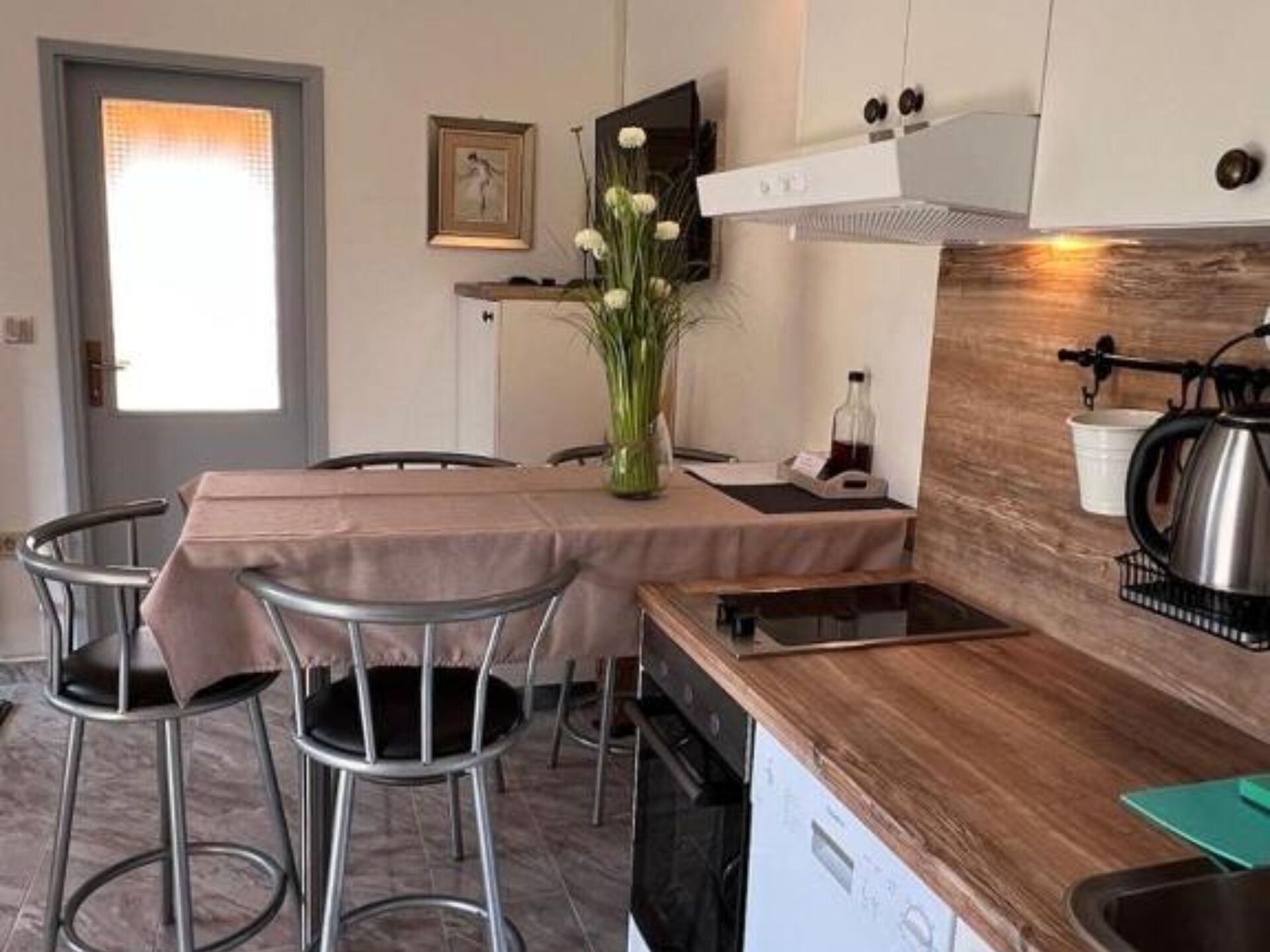 Appartement aan zee in Klenovica met uitzicht, vlakbij het strand - foto 2