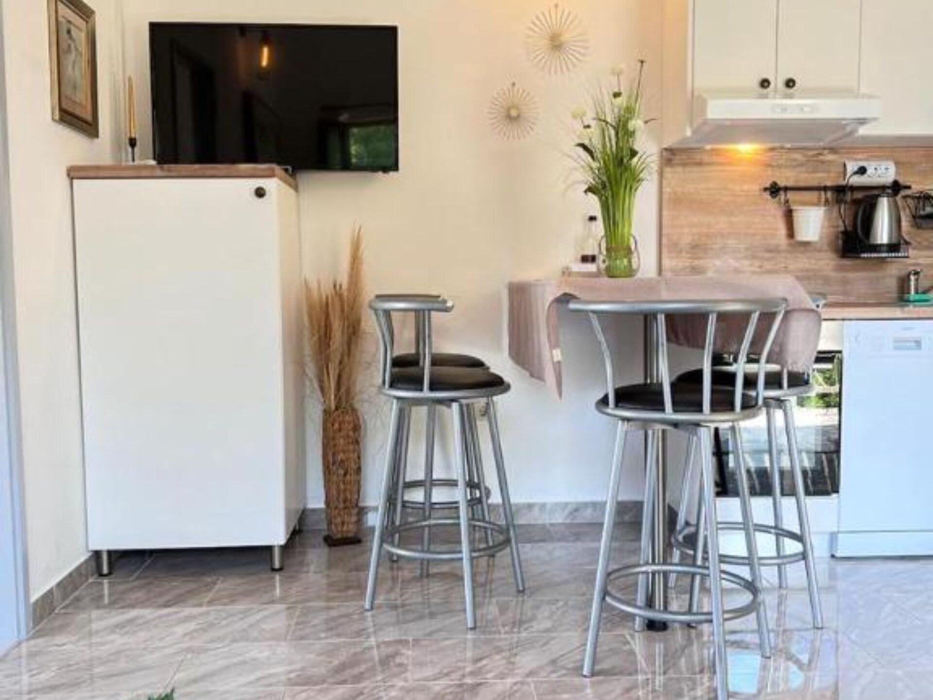 Appartement aan zee in Klenovica met uitzicht, vlakbij het strand - foto 3