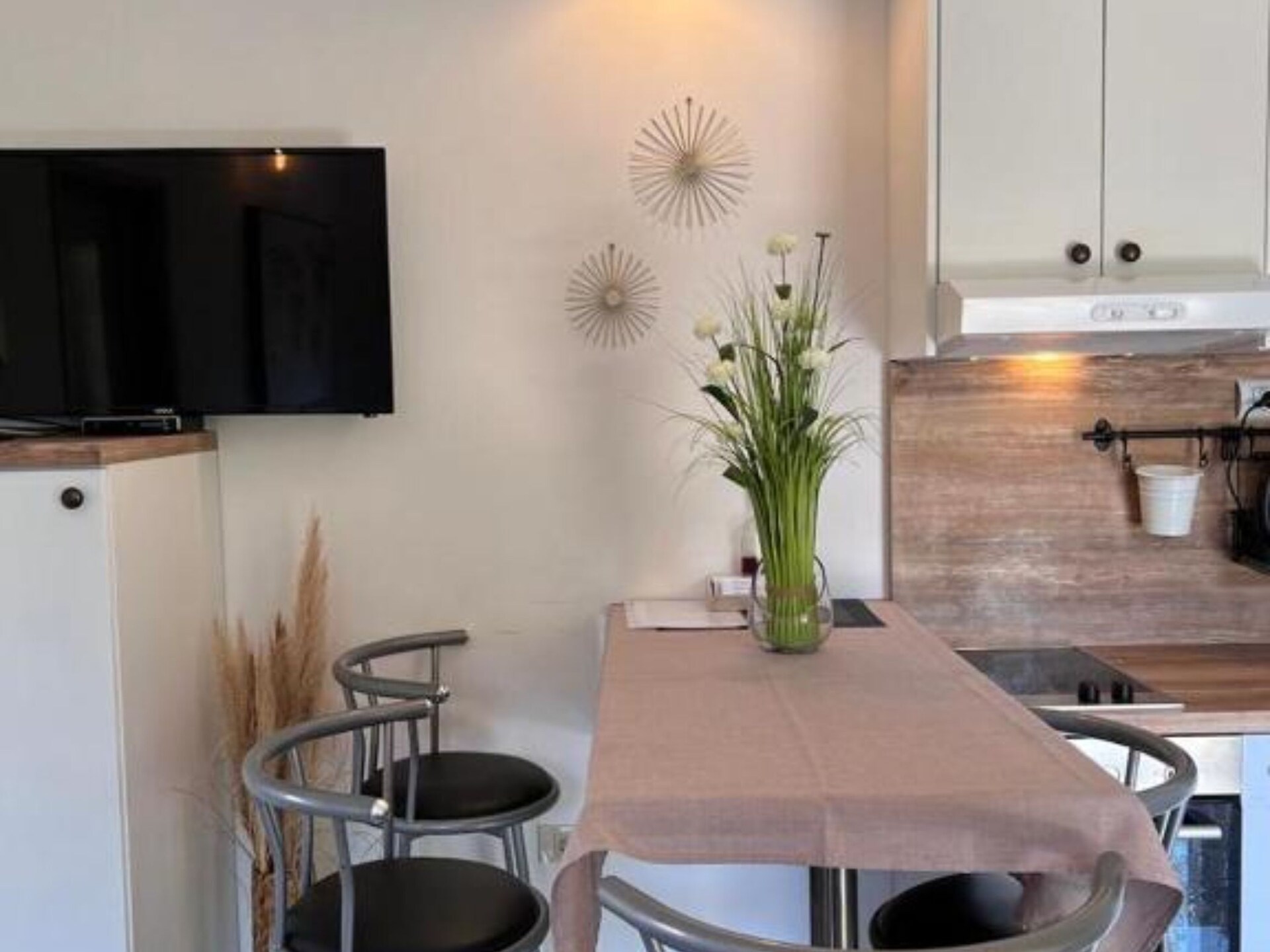 Appartement aan zee in Klenovica met uitzicht, vlakbij het strand - foto 10
