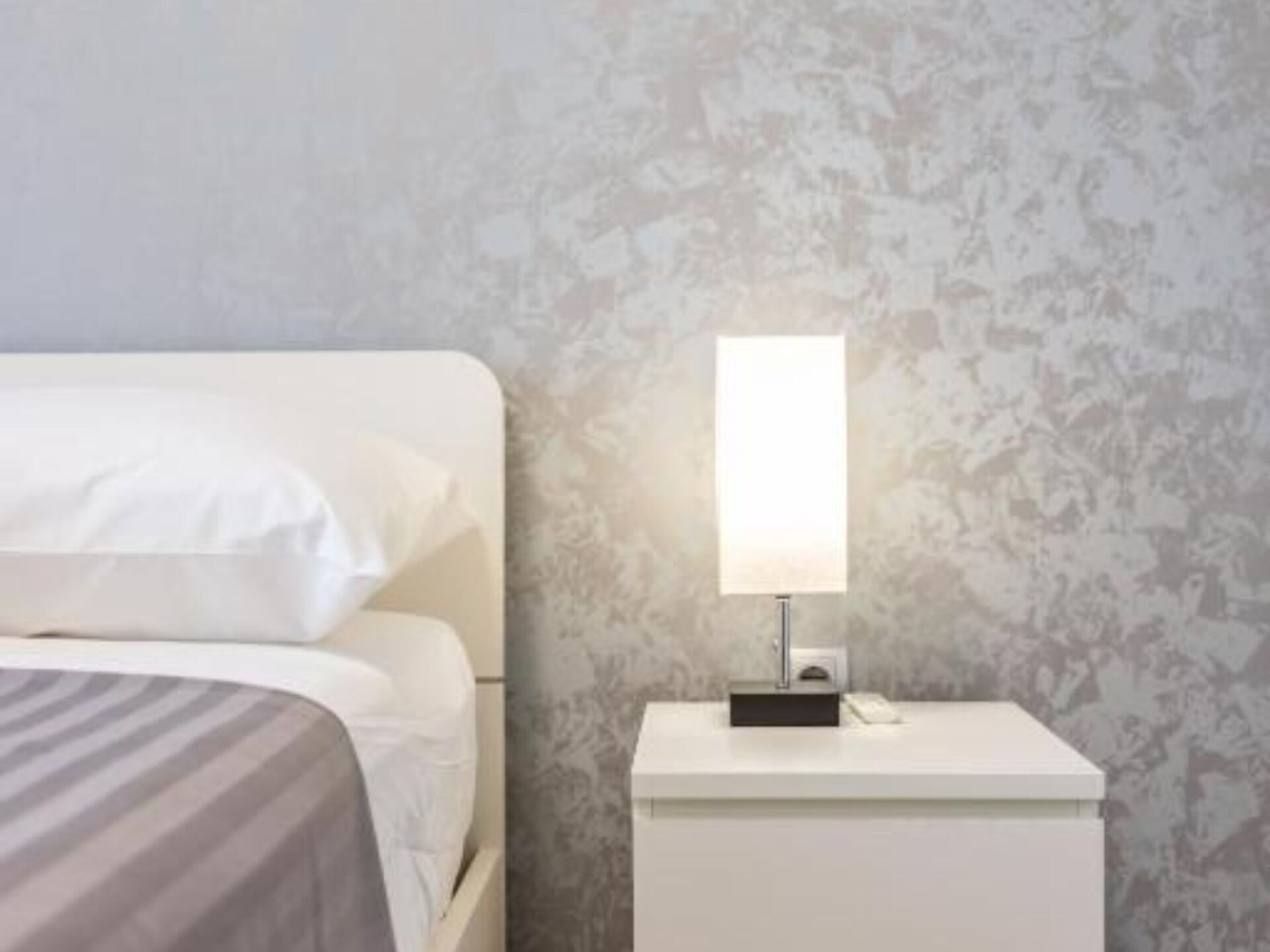Modern appartement met tuinzicht in Kastel Kambelovac, 600m van strand - foto 3