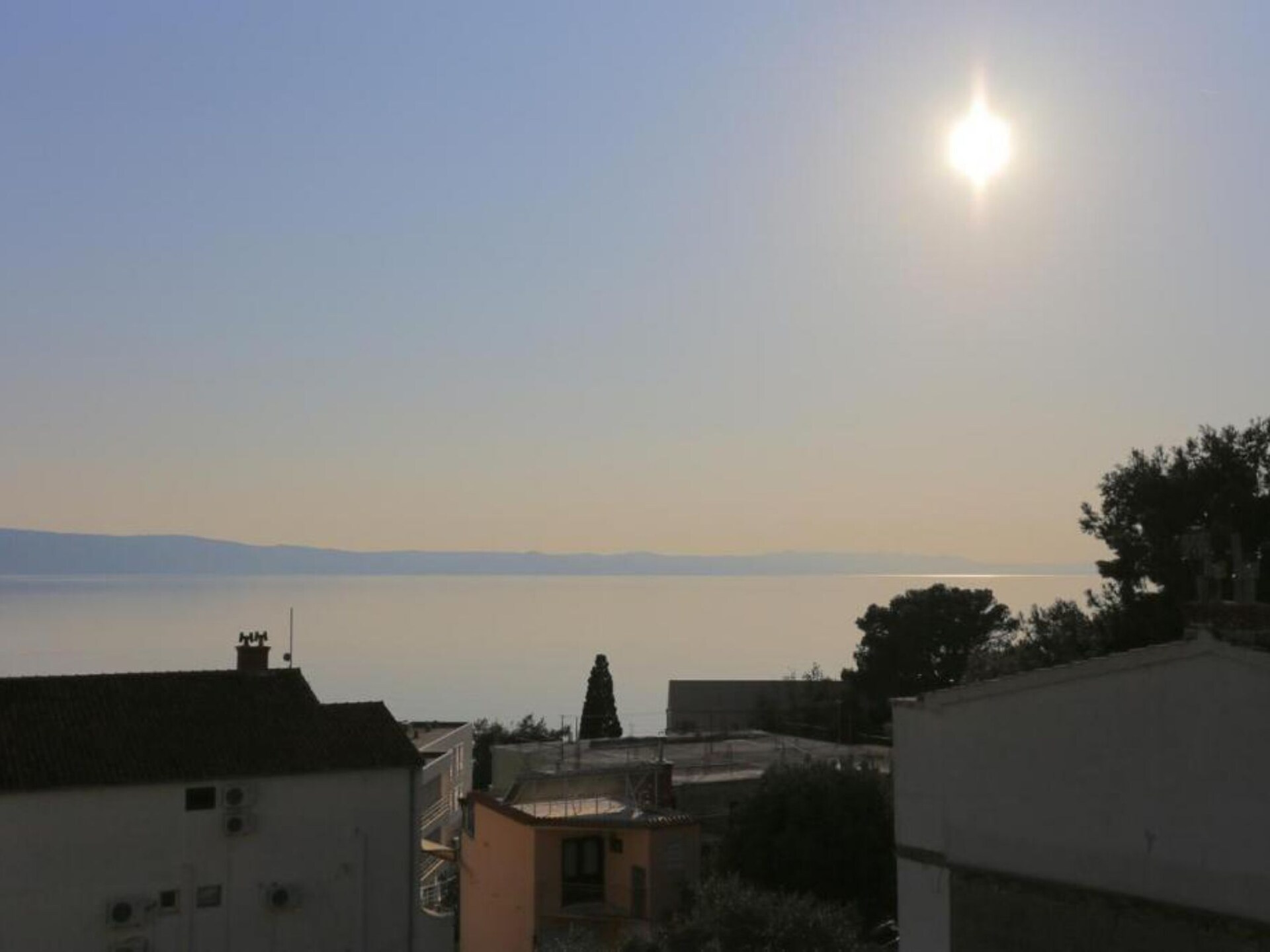 Aan het strand: Ruim appartement met zeezicht in Podgora - foto 21