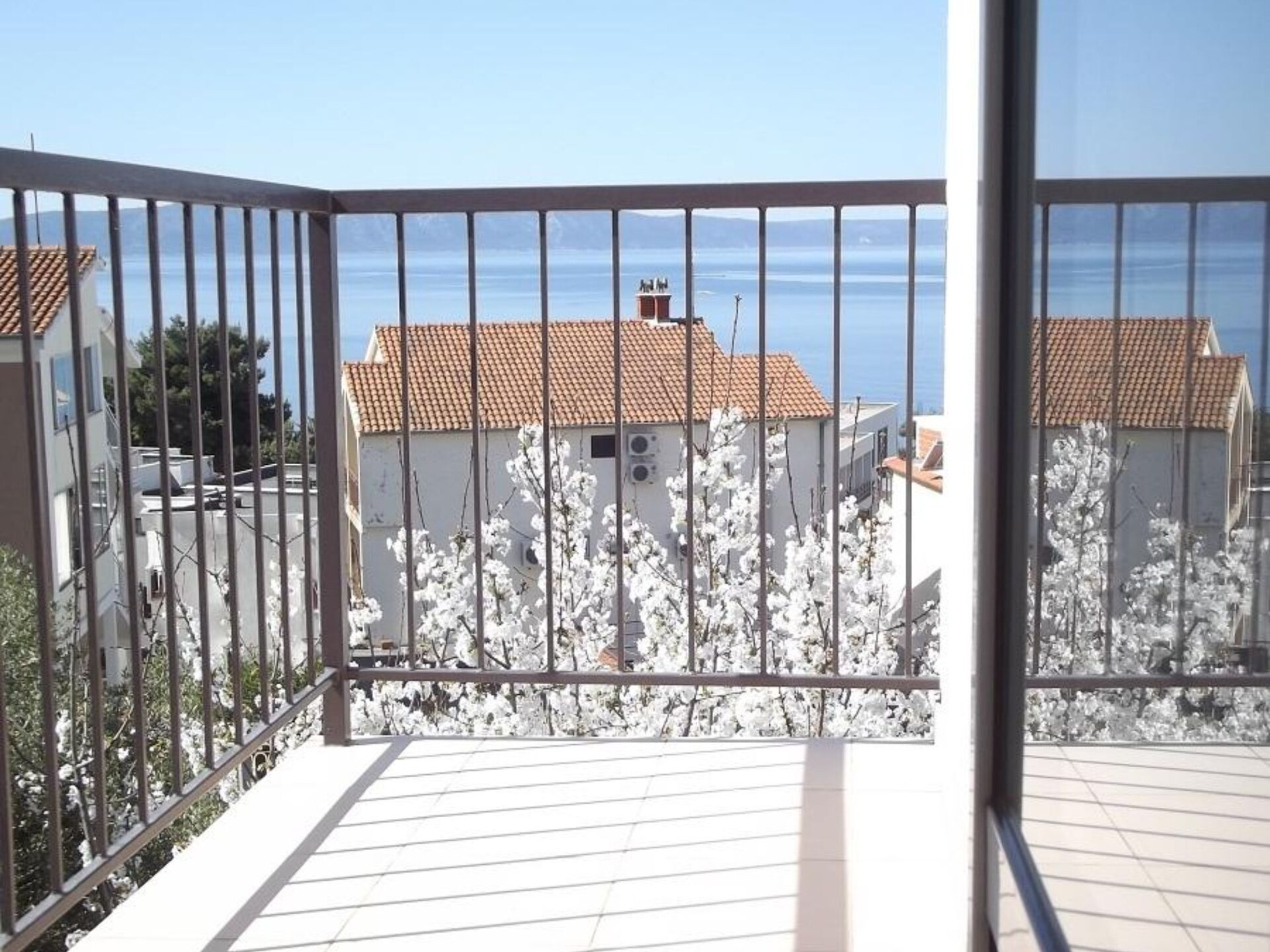 Aan het strand: Ruim appartement met zeezicht in Podgora - foto 14