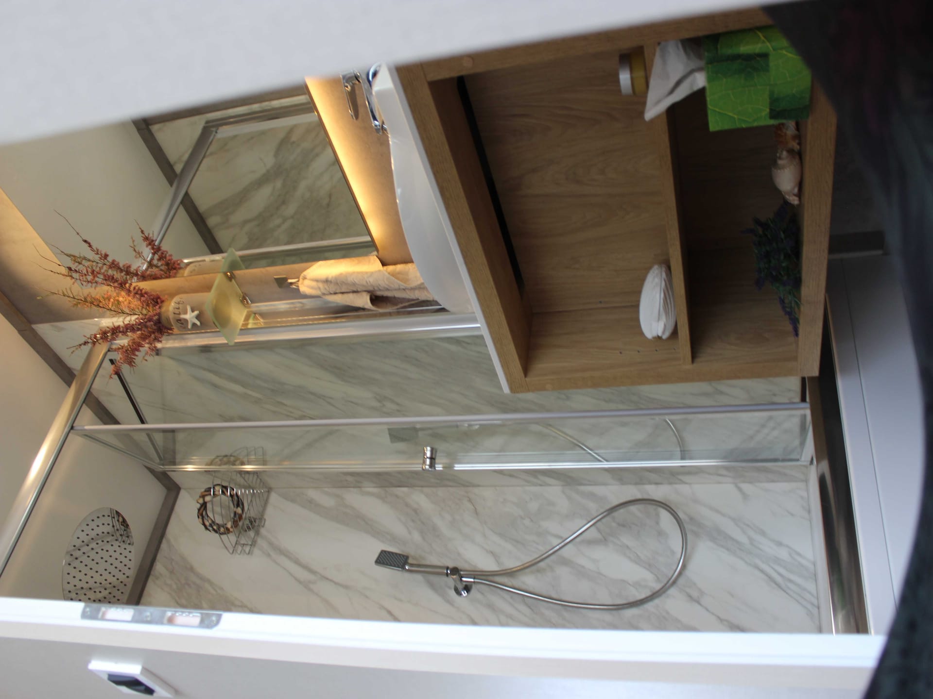 Aan het strand: Uniek drijvend appartement in Portorož - foto 10
