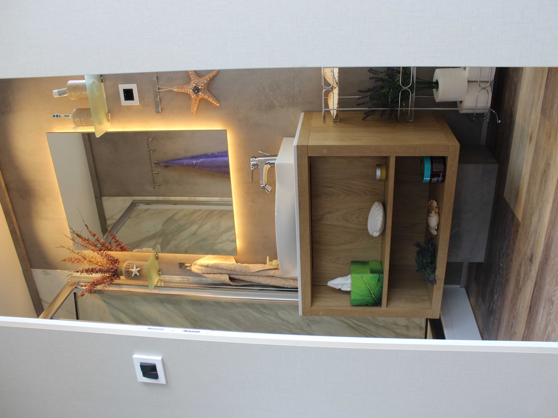 Aan het strand: Uniek drijvend appartement in Portorož - foto 11