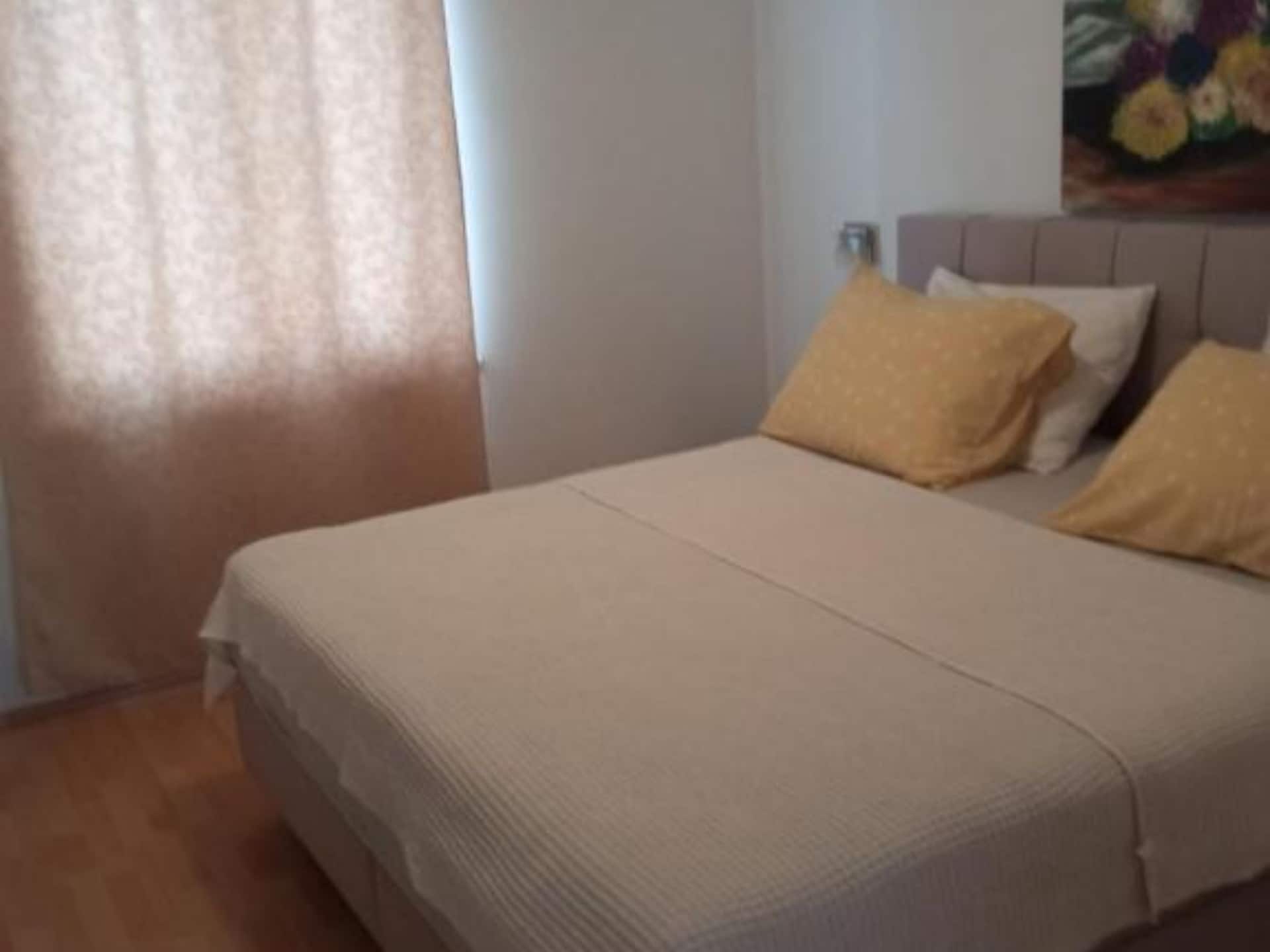 Knus appartement met tuinterras en BBQ op 800 meter van strand in Vodice - foto 1