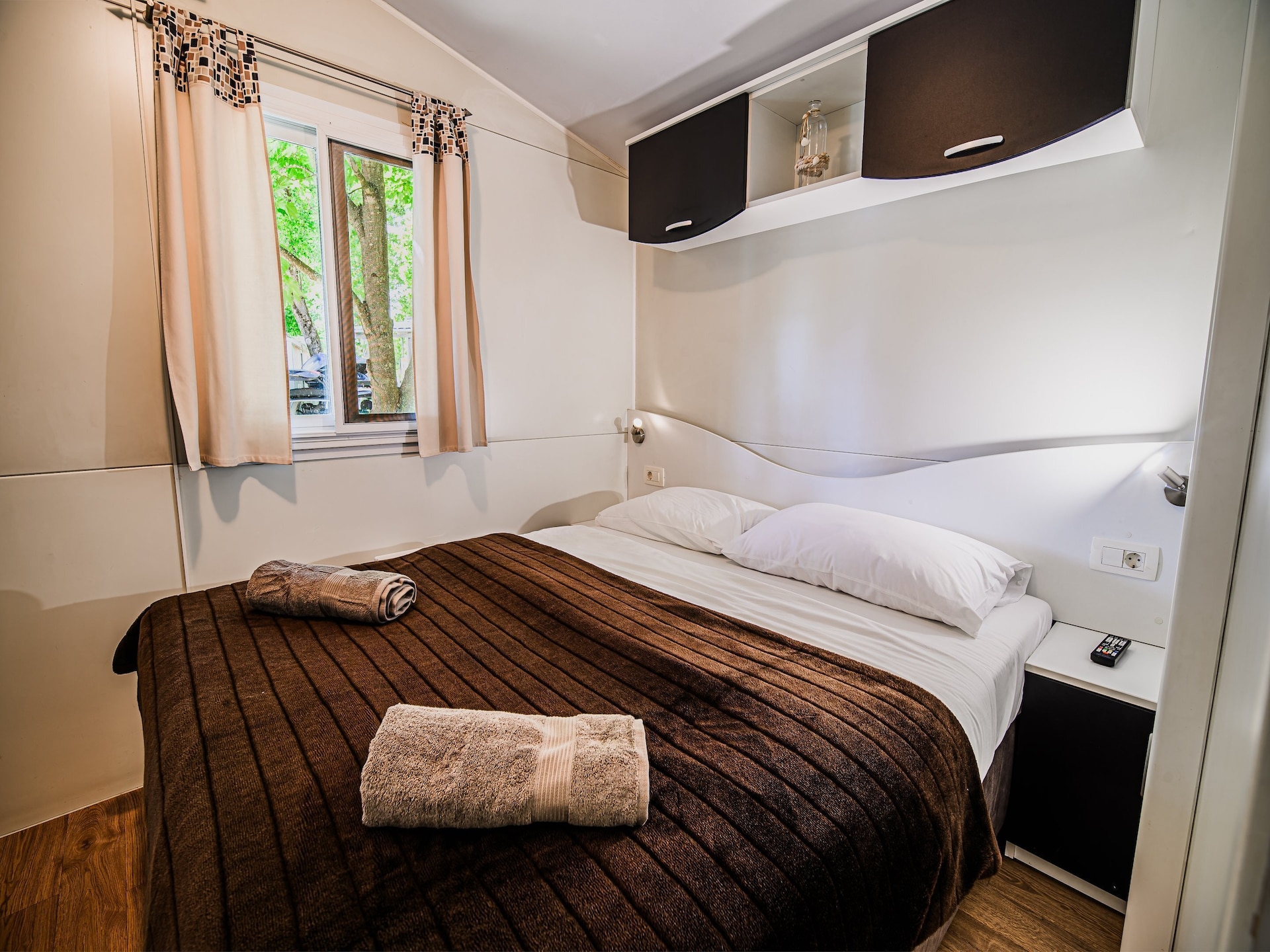Ruime stacaravan voor 6 personen met meerzicht in Catez ob Savi · 51 m² - foto 1