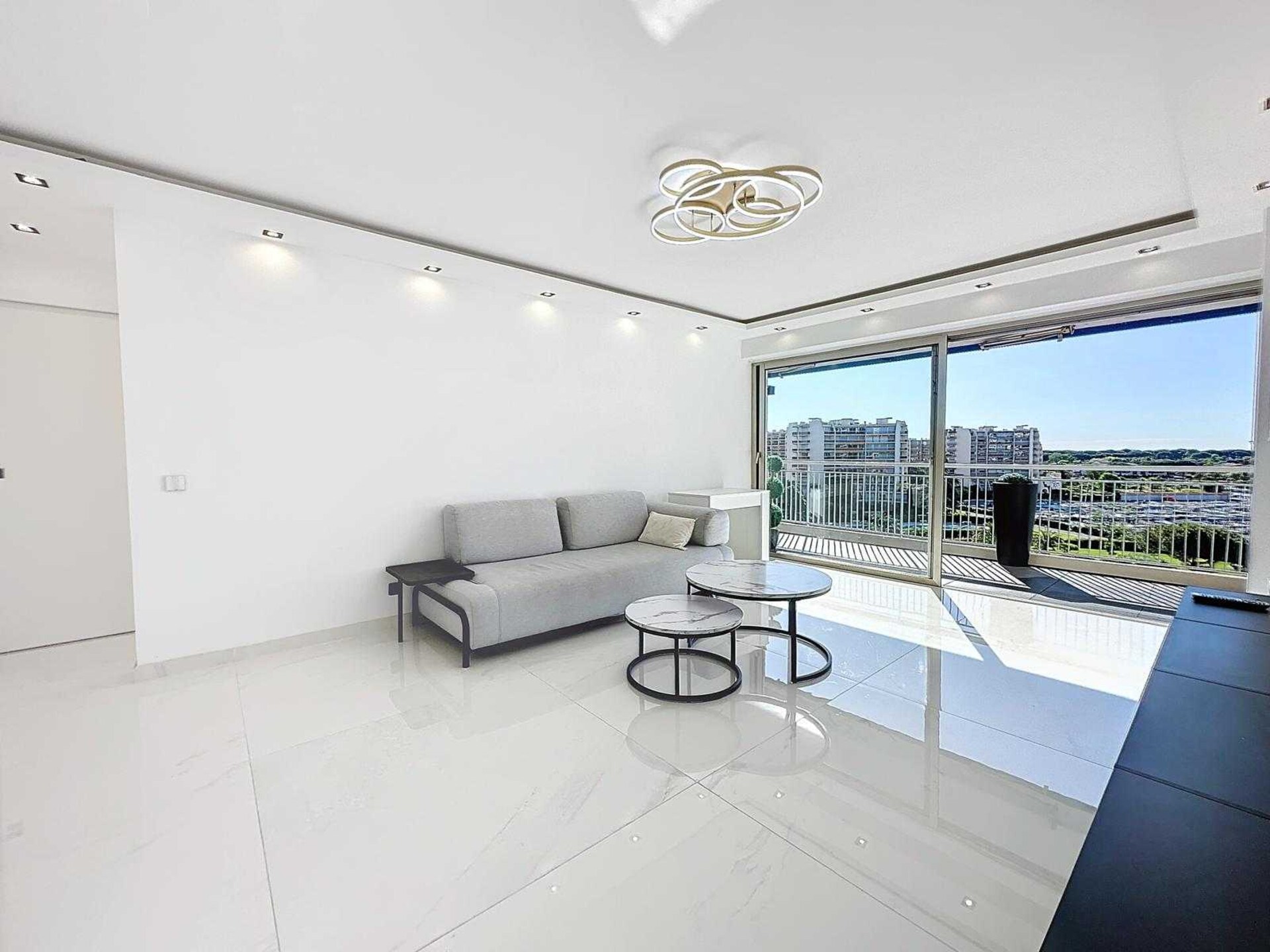 Modern appartement voor 2 personen in Mandelieu-la-Napoule - foto 11