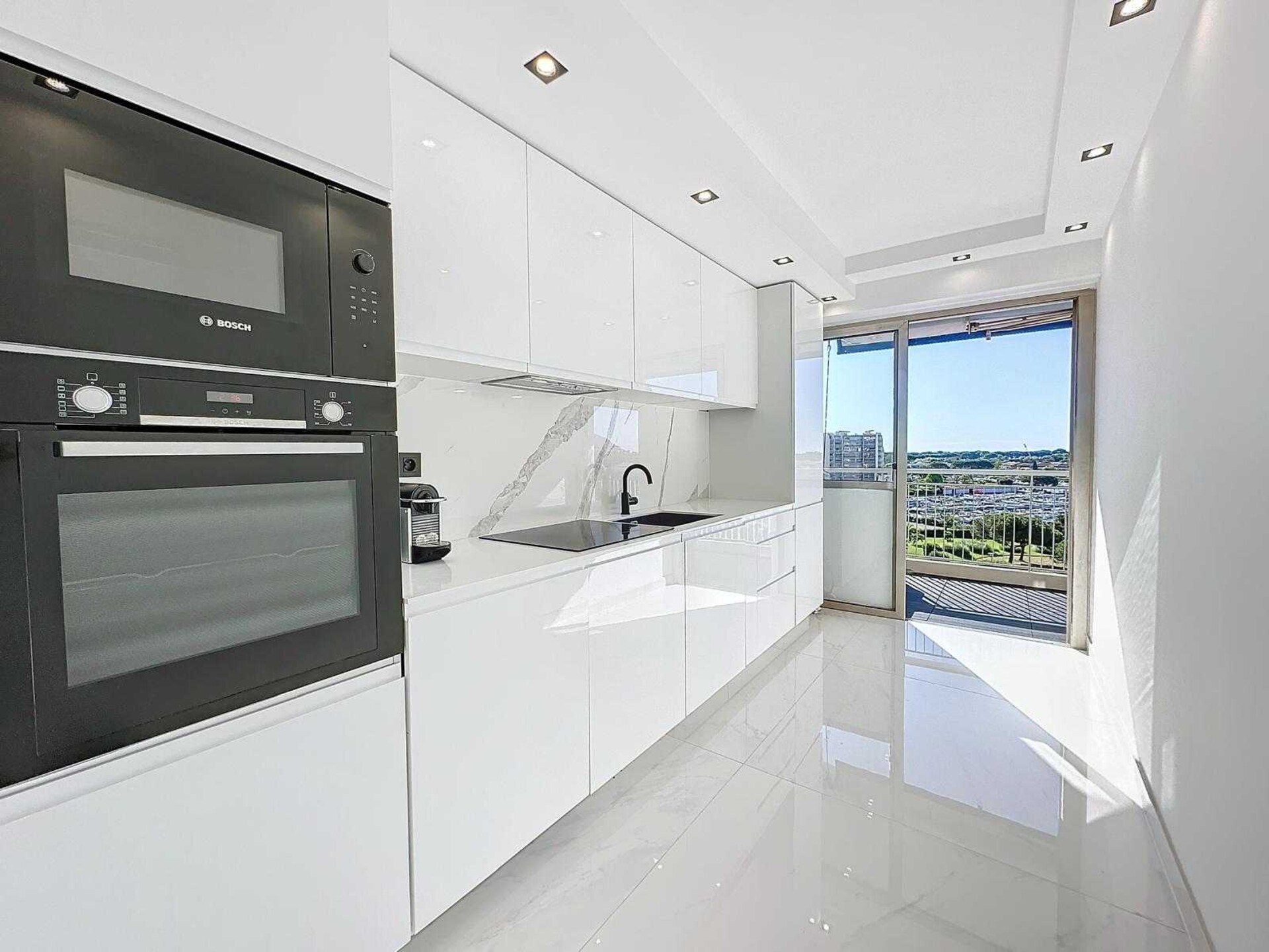 Modern appartement voor 2 personen in Mandelieu-la-Napoule - foto 13