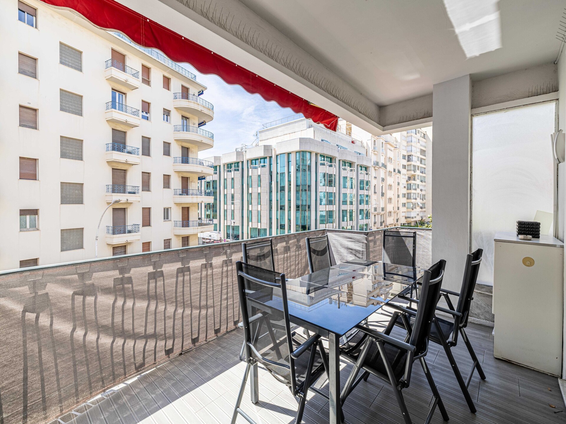 Licht appartement op steenworp van de Croisette in Cannes voor 6 personen - foto 5